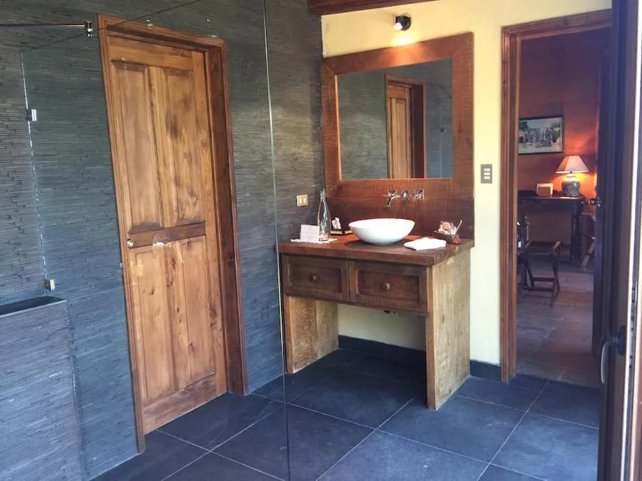 Bathroom in Hotel Casa Palopo