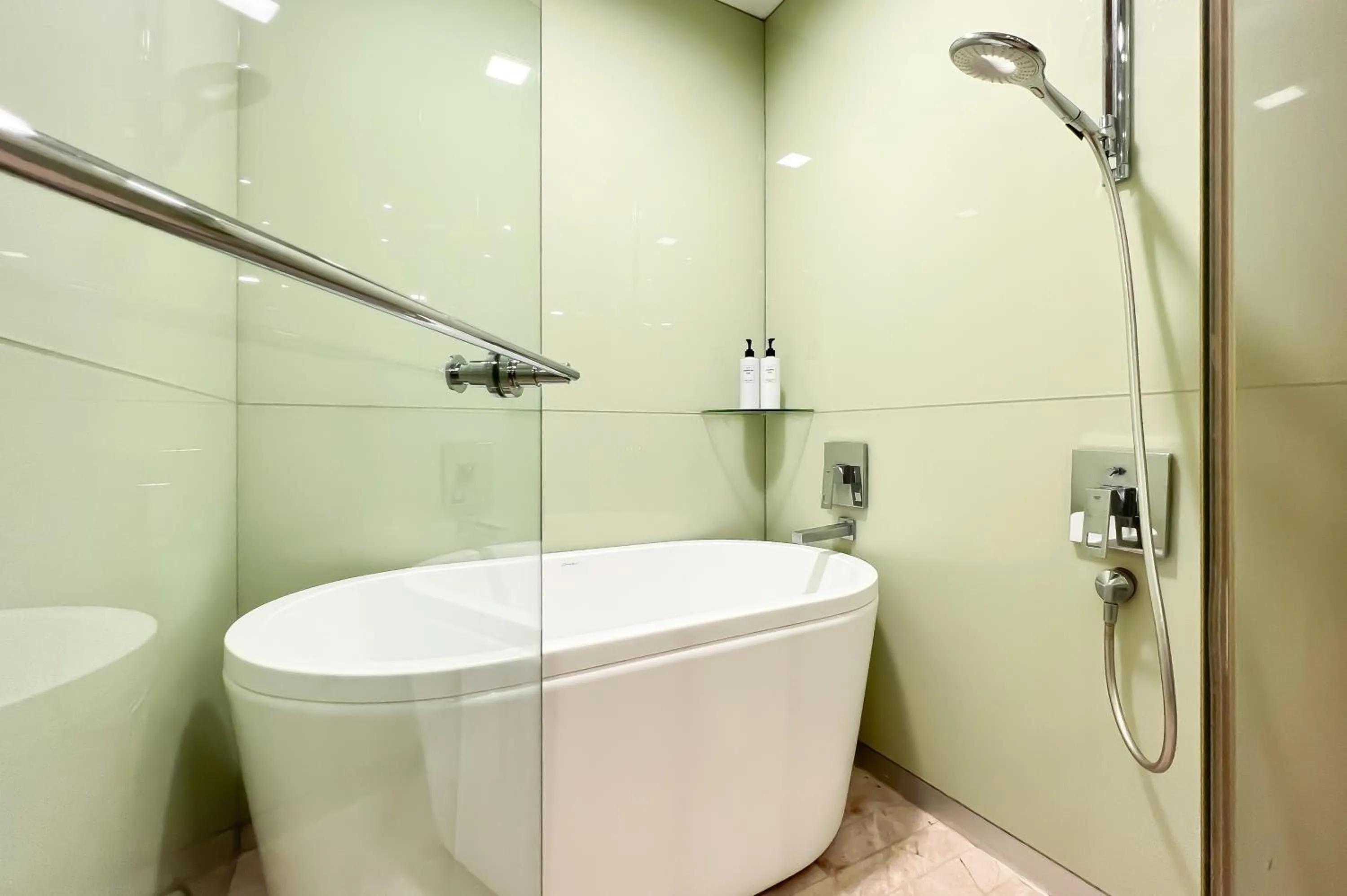 Bathroom in Soho Suites KLCC by Leala