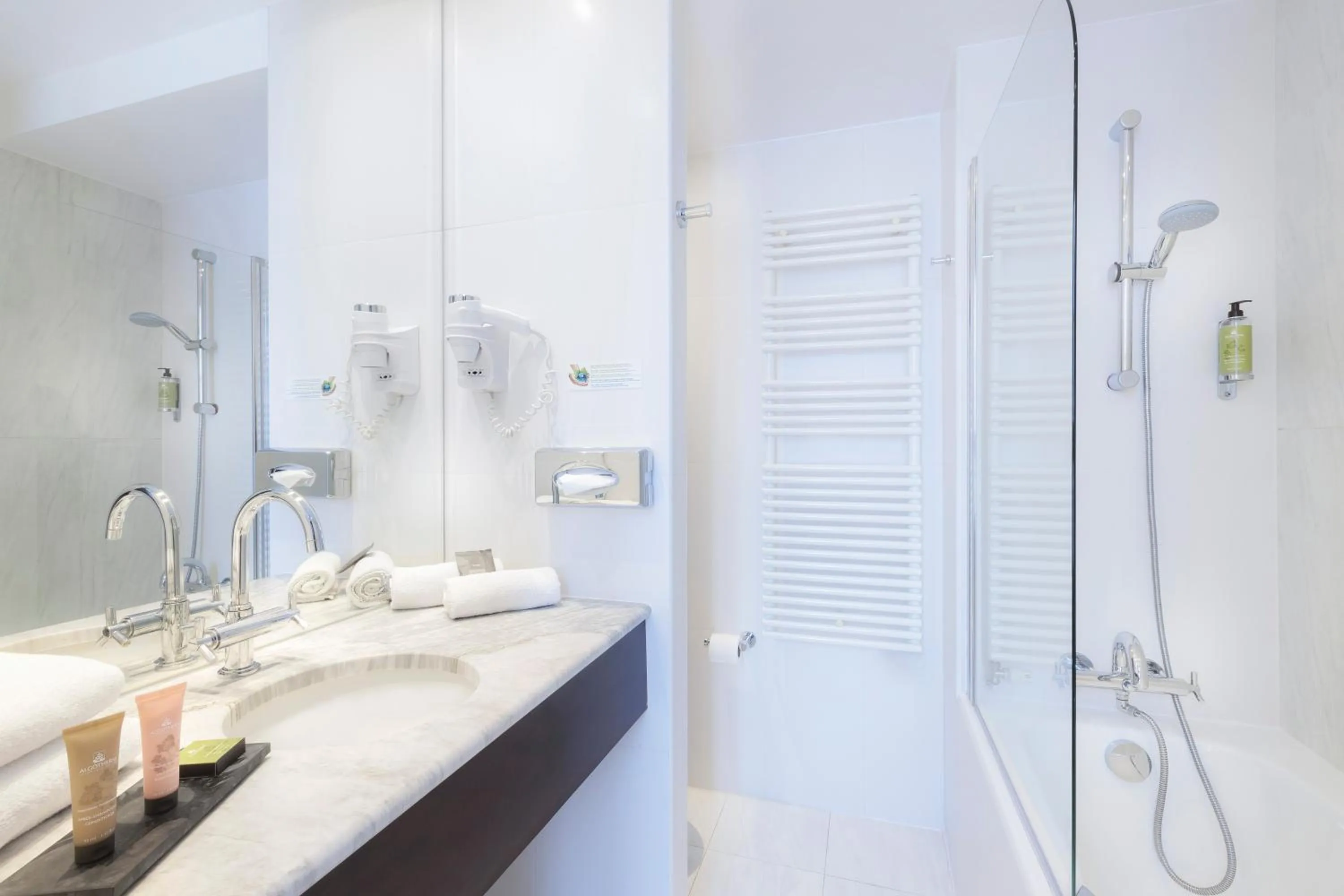 Bathroom in Montfleuri