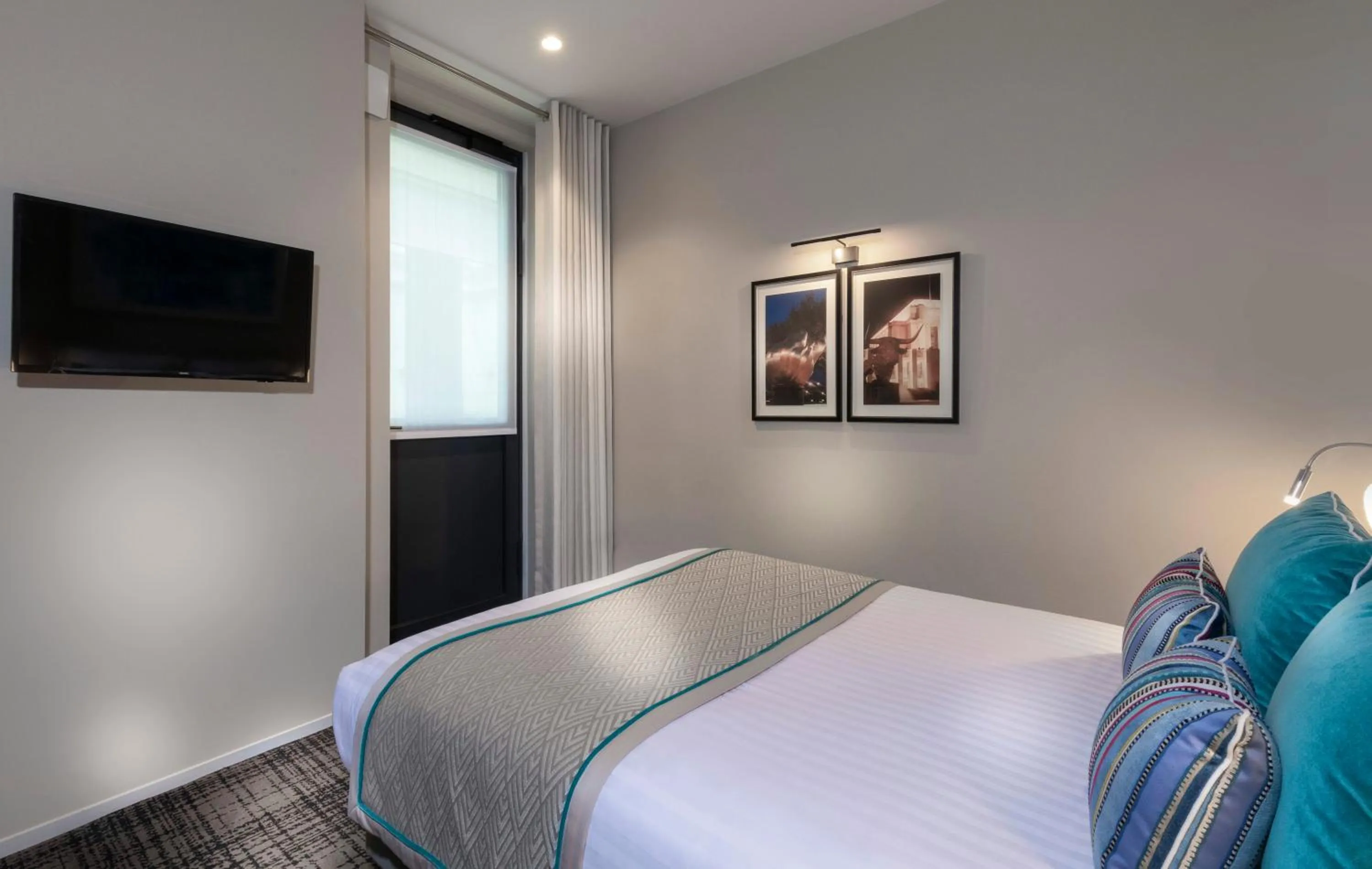 Bedroom, Bed in Montfleuri