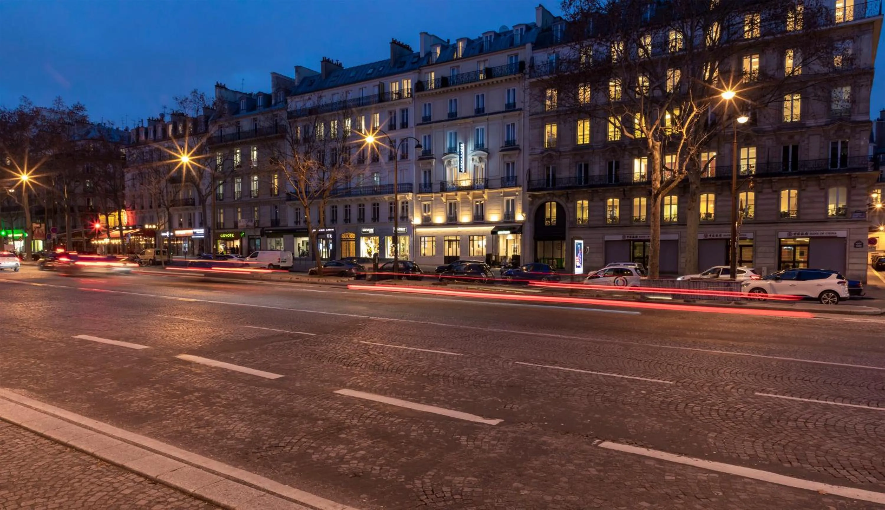 Street view in Montfleuri