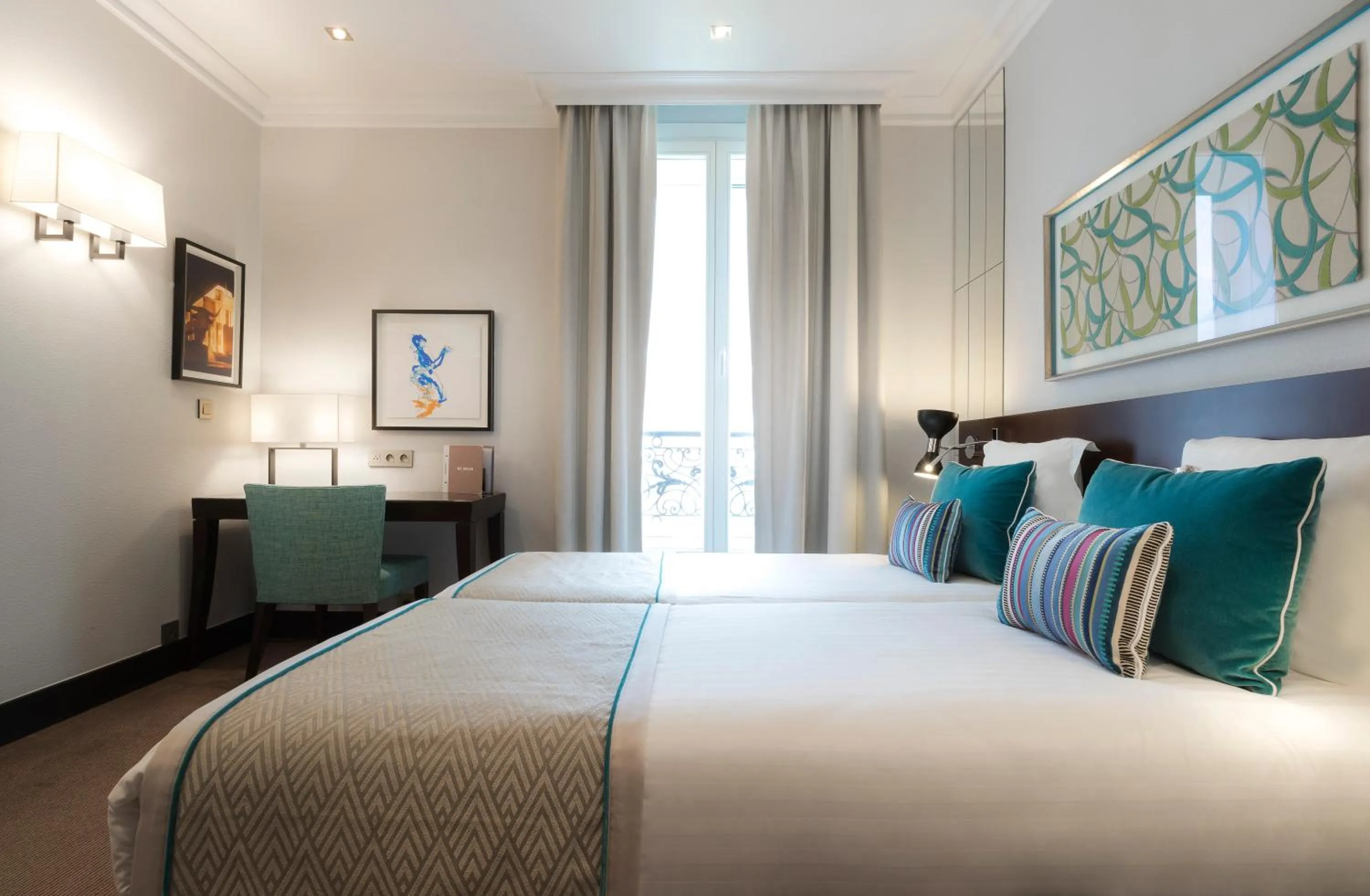 Bedroom, Bed in Montfleuri