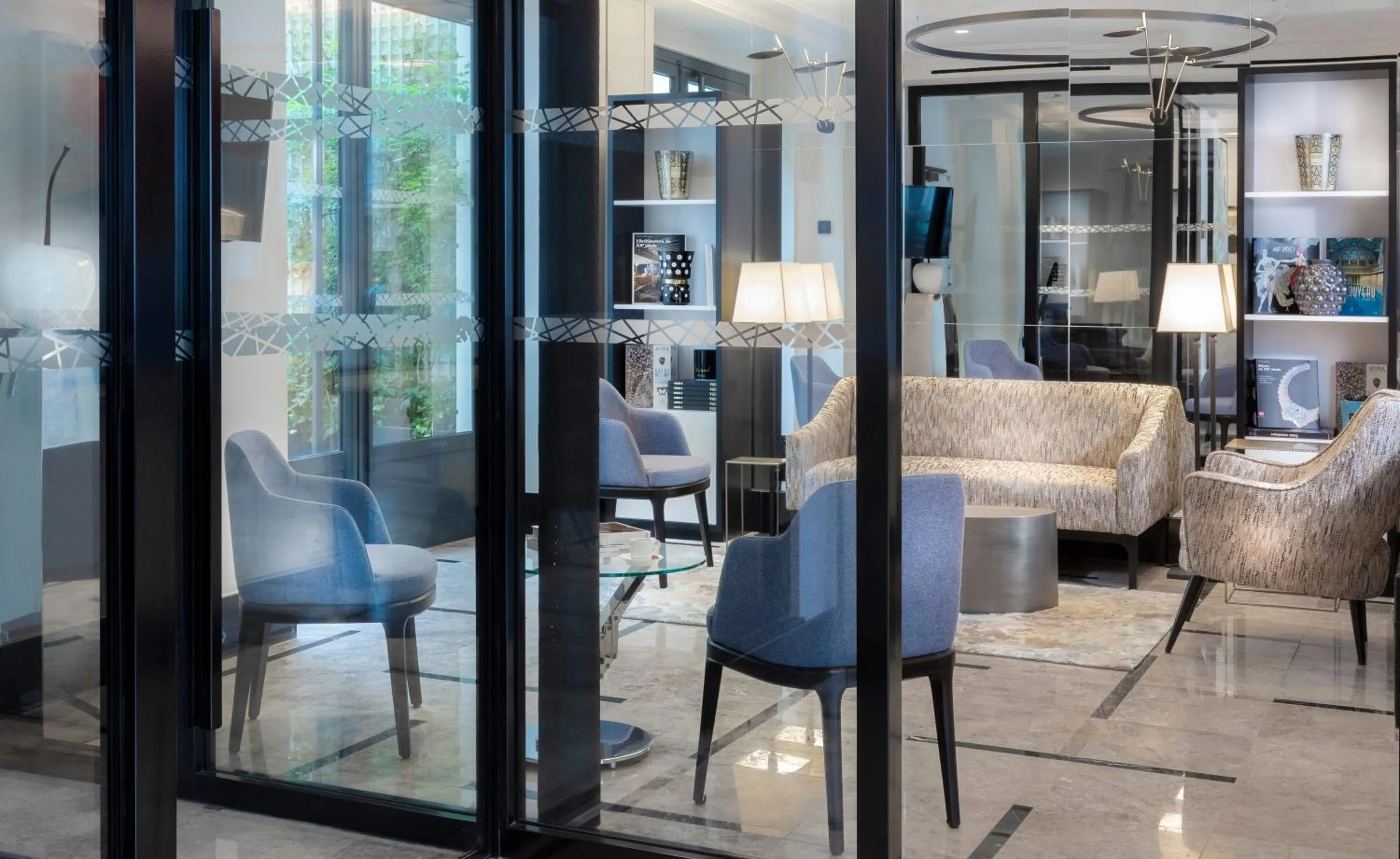 Seating area in Montfleuri