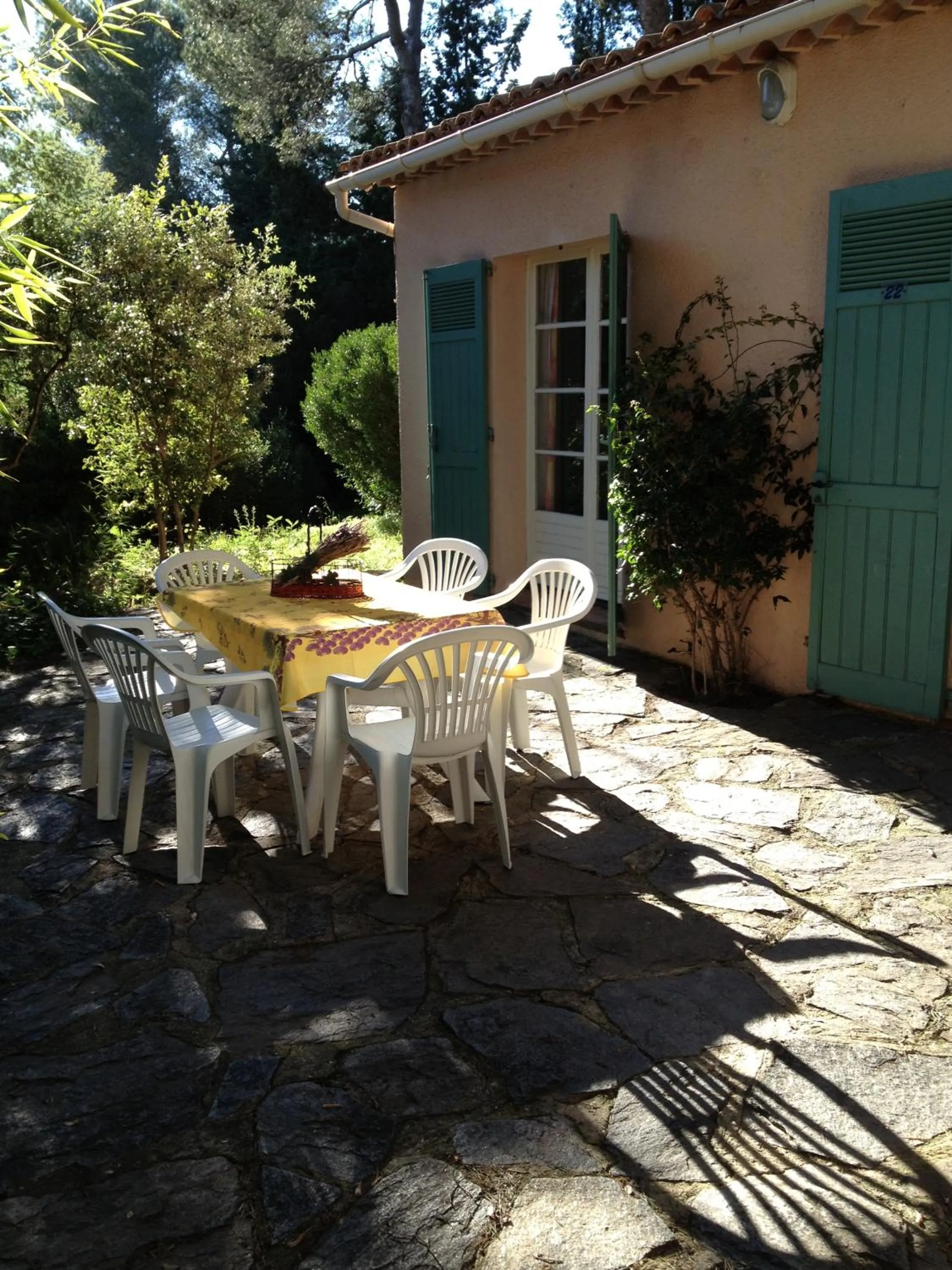 Patio in Hôtel De La Mer