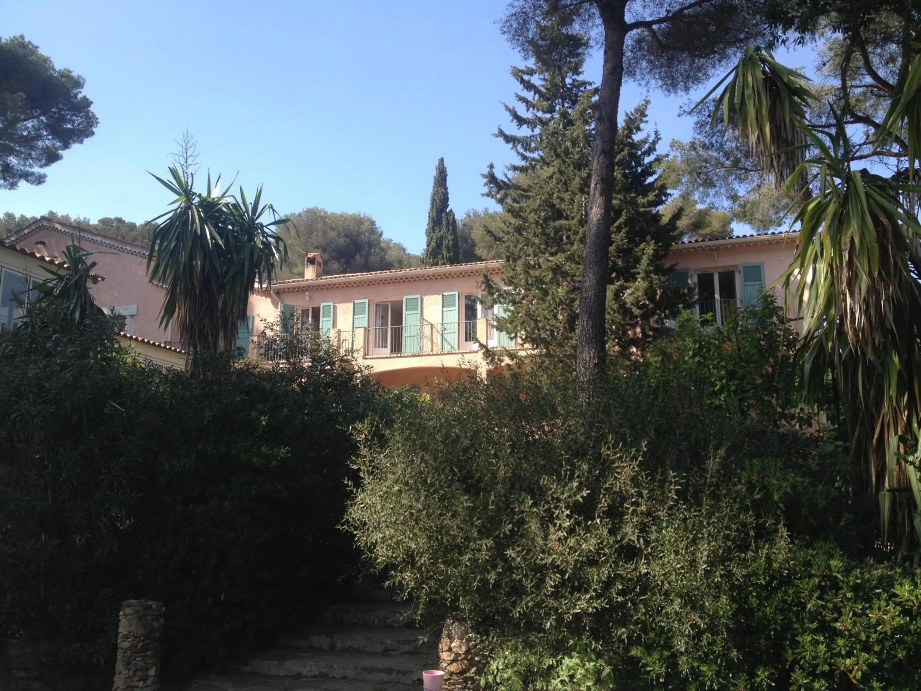 Property building in Hôtel De La Mer