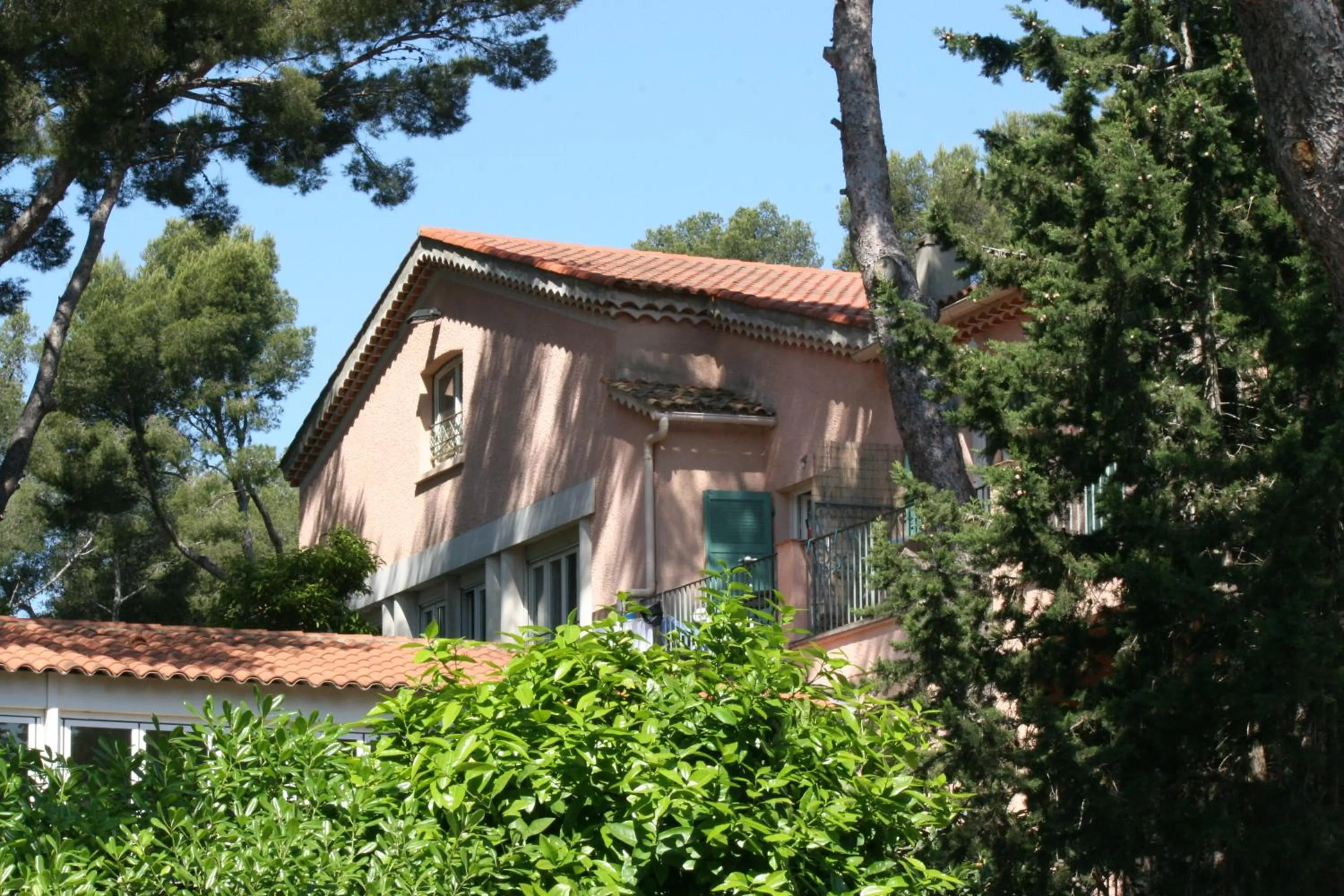 Facade/entrance in Hôtel De La Mer
