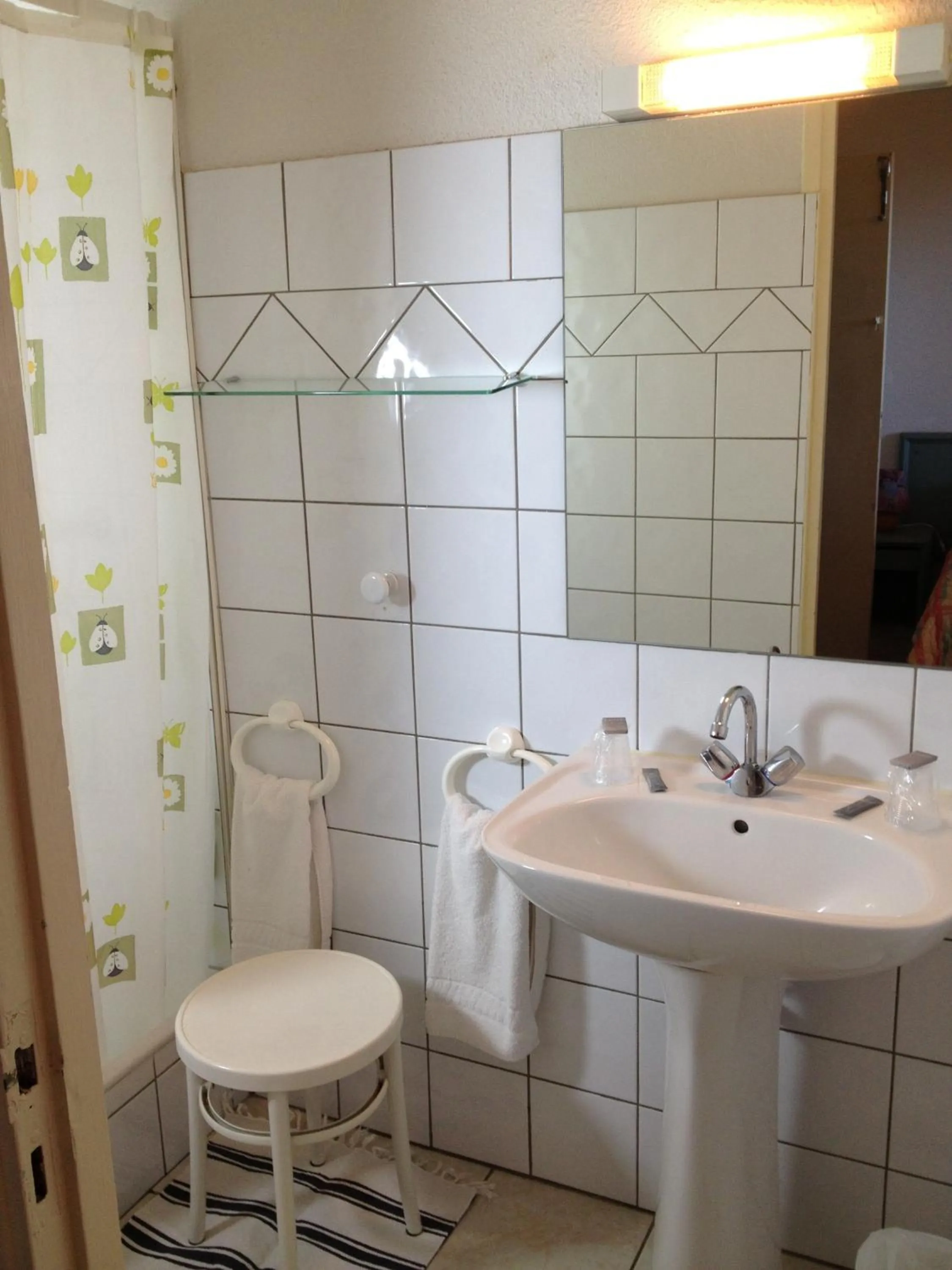 Bathroom in Hôtel De La Mer