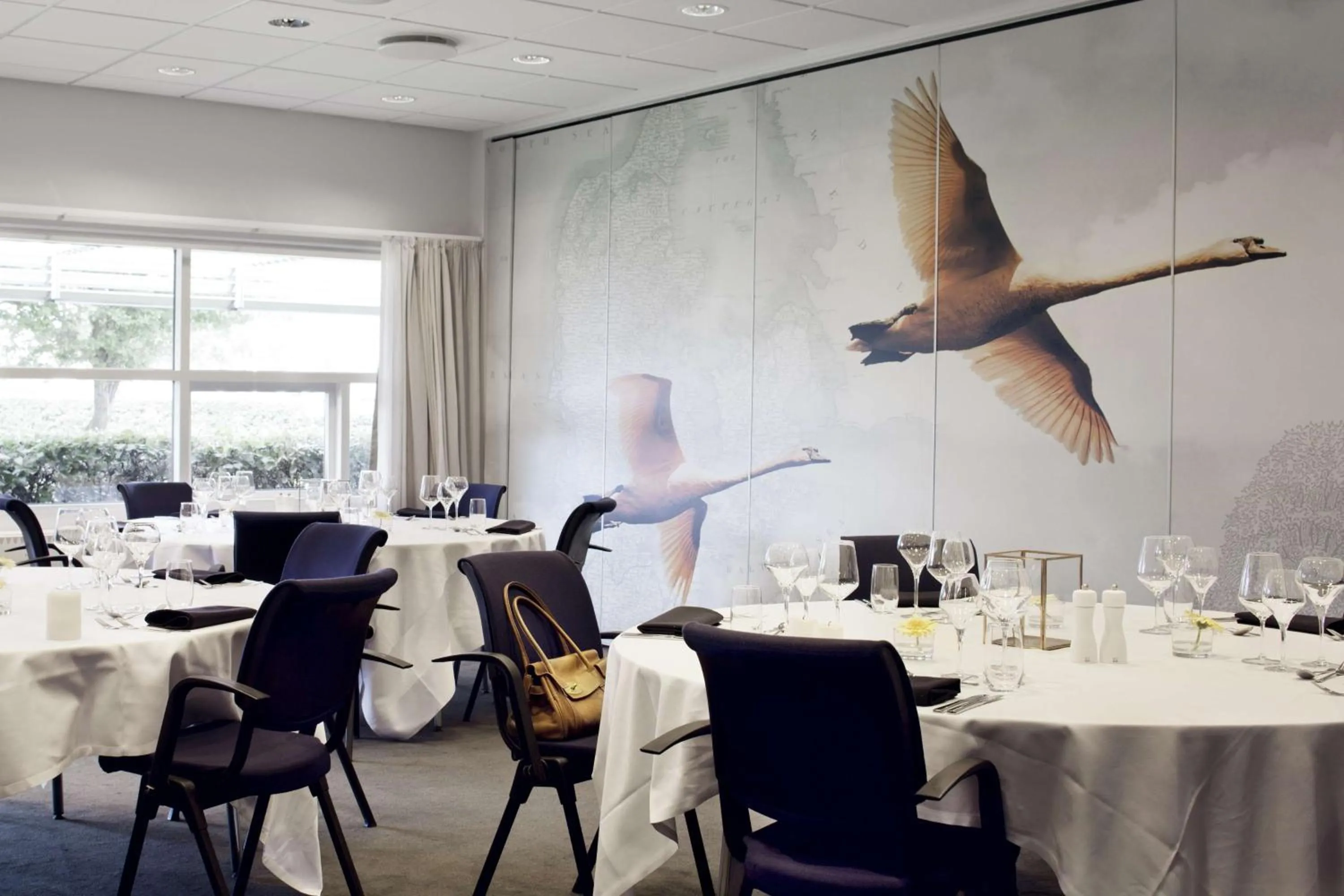 Restaurant/places to eat in Scandic Hvidovre