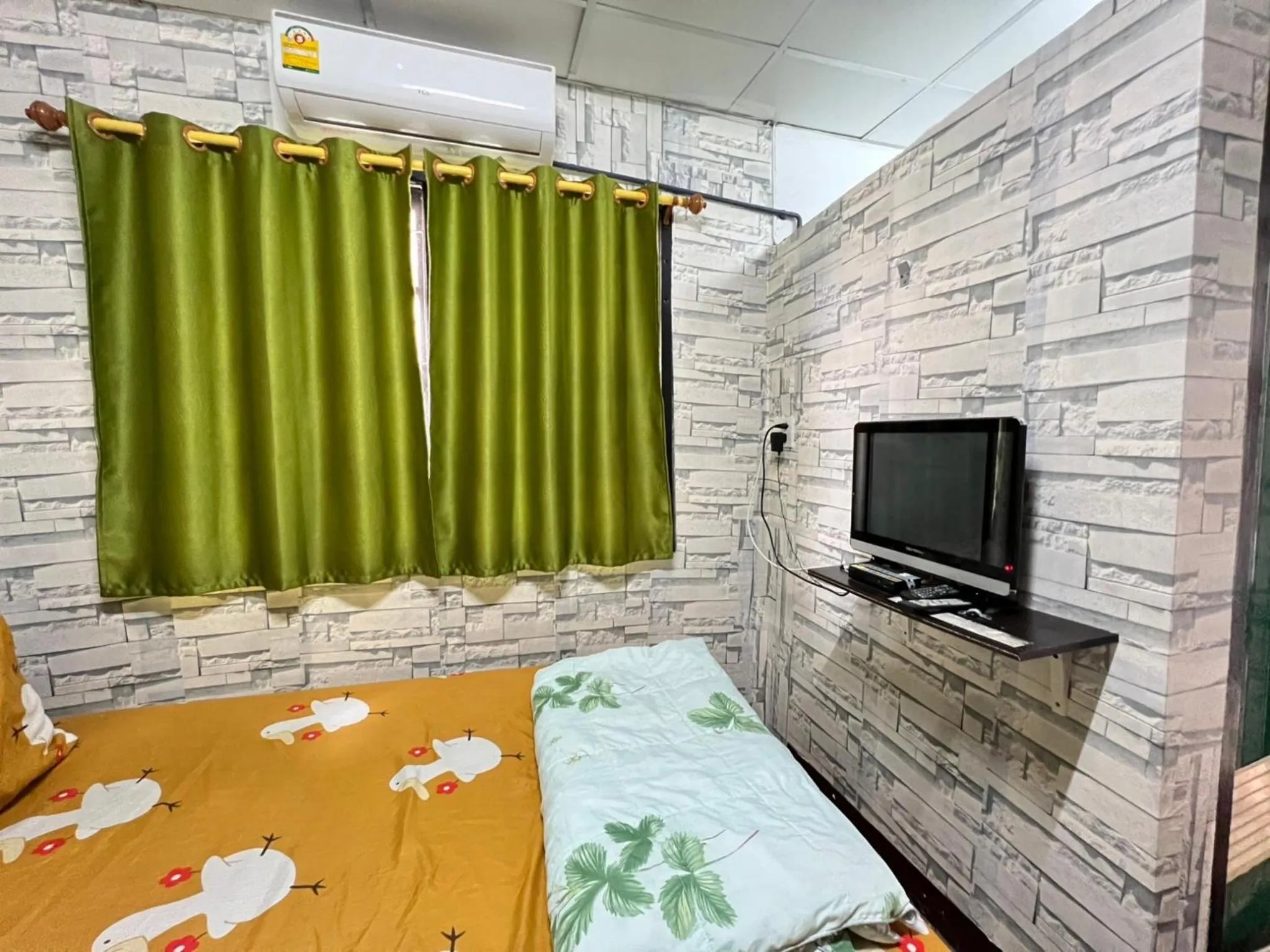 Bed in Natcha Place Rangsit Donmuang