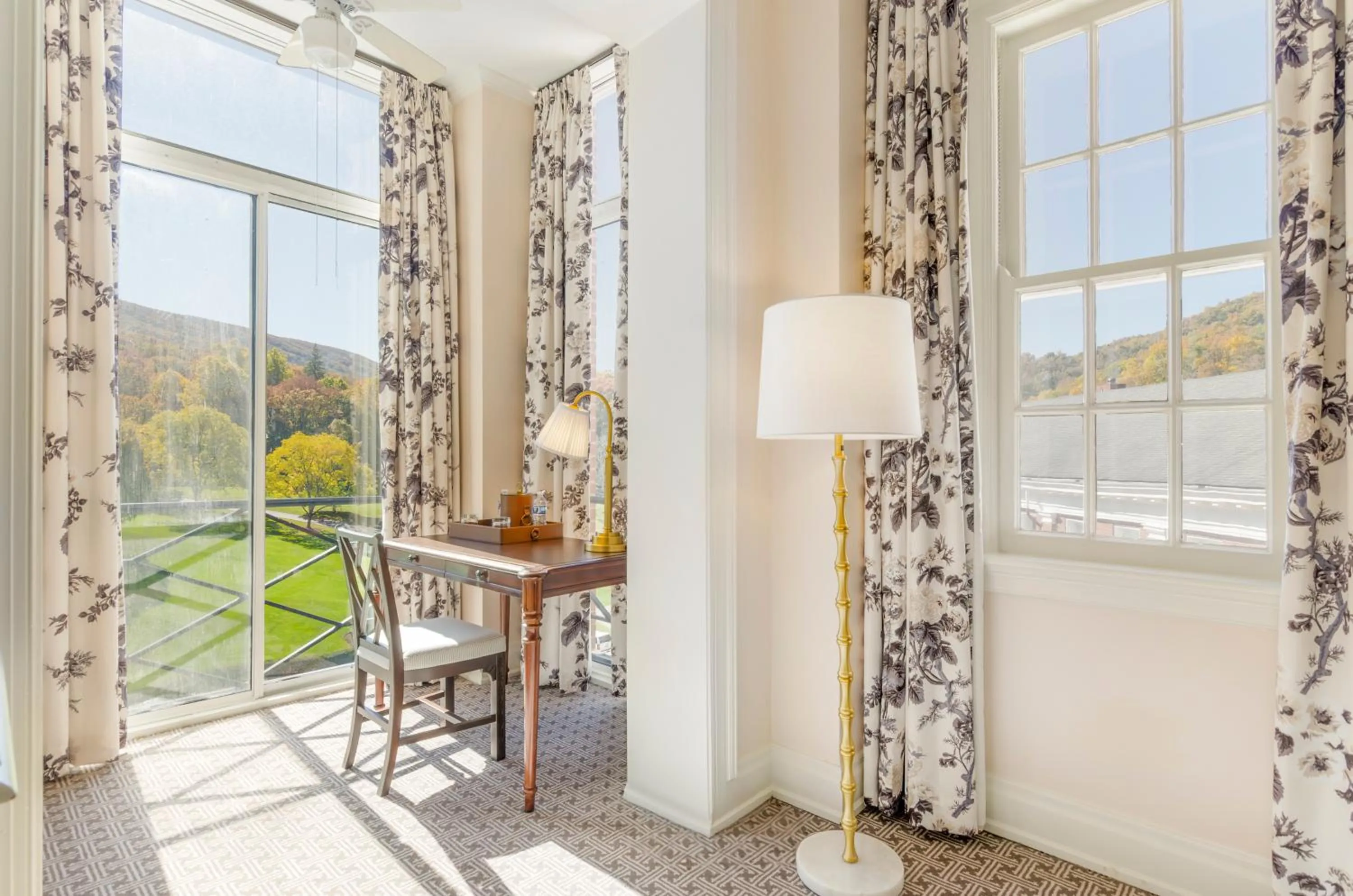 Homestead Executive Suite - 1 King Bed in The Omni Homestead Resort & Spa