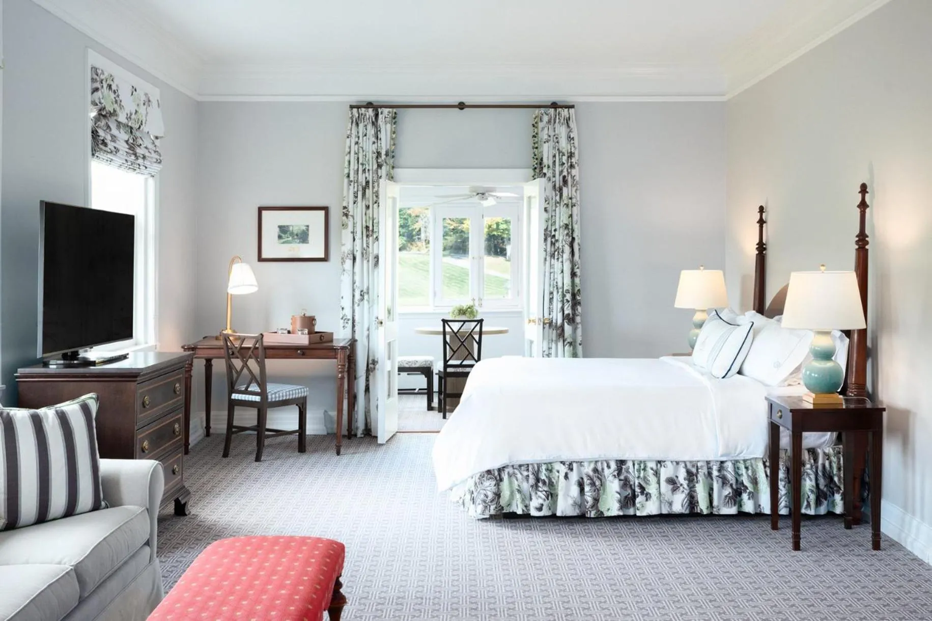 Photo of the whole room, Bed in The Omni Homestead Resort & Spa