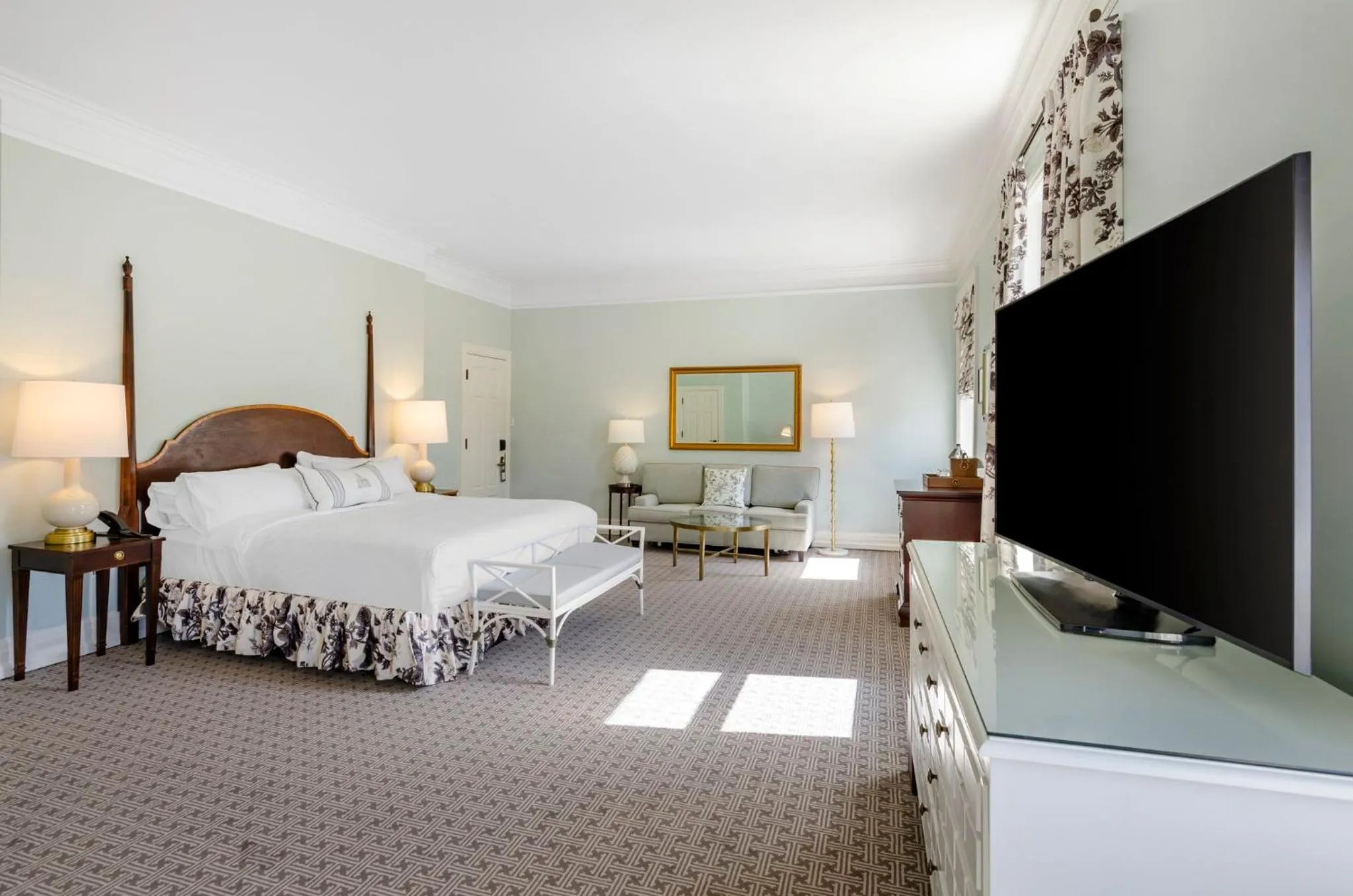Photo of the whole room, Bed in The Omni Homestead Resort & Spa