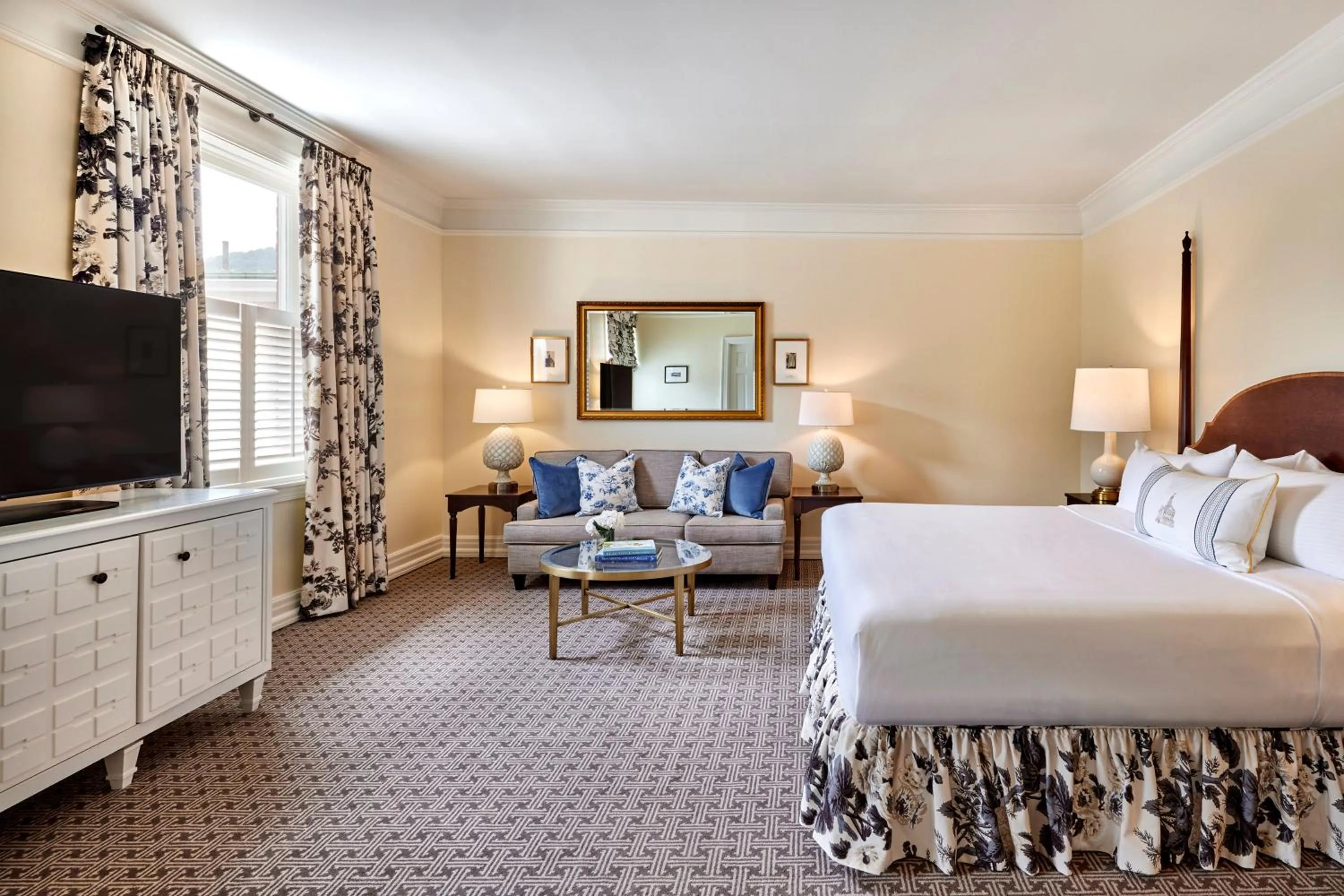 Bedroom, Bed in The Omni Homestead Resort & Spa