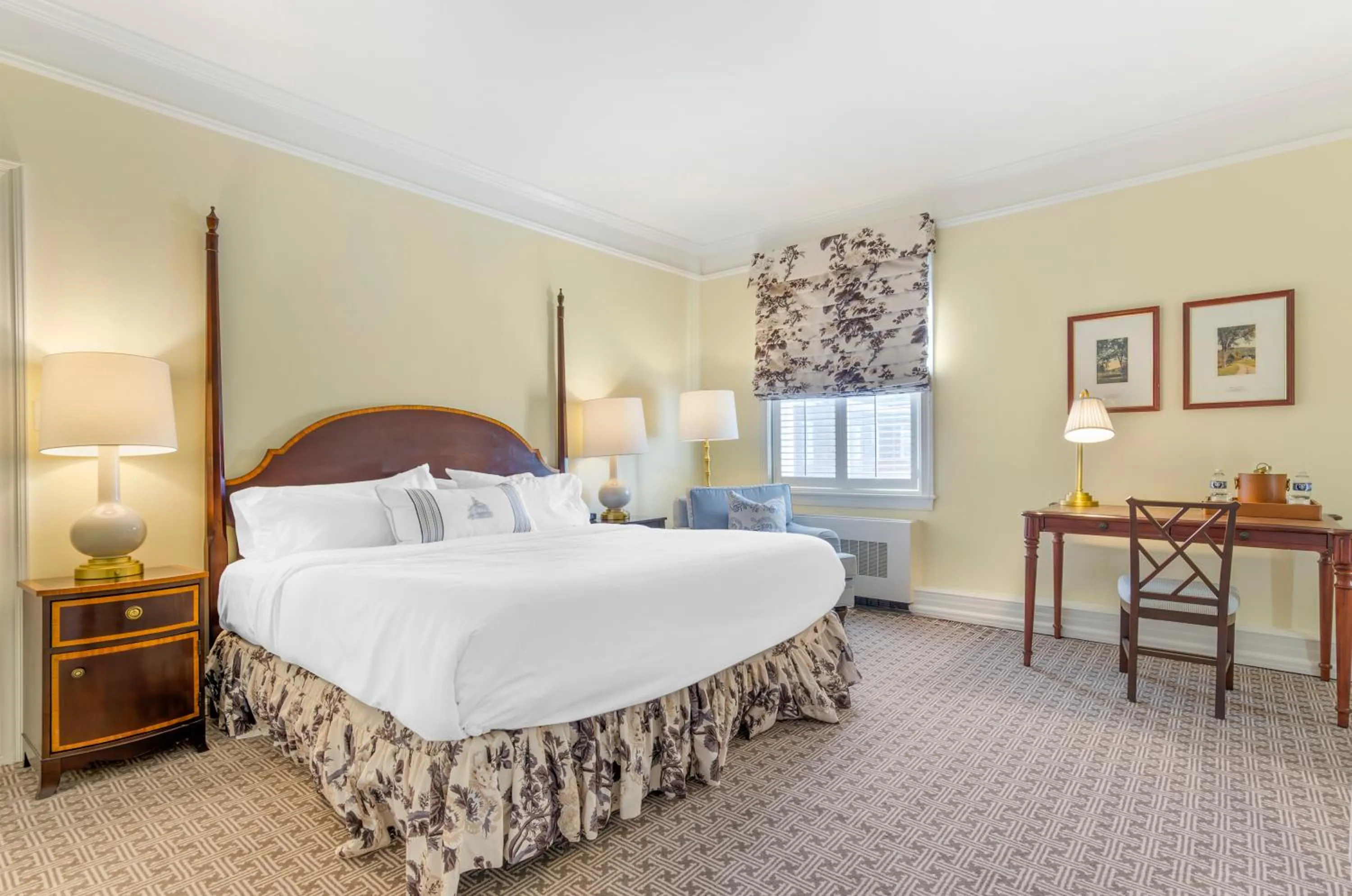 Bedroom, Bed in The Omni Homestead Resort & Spa