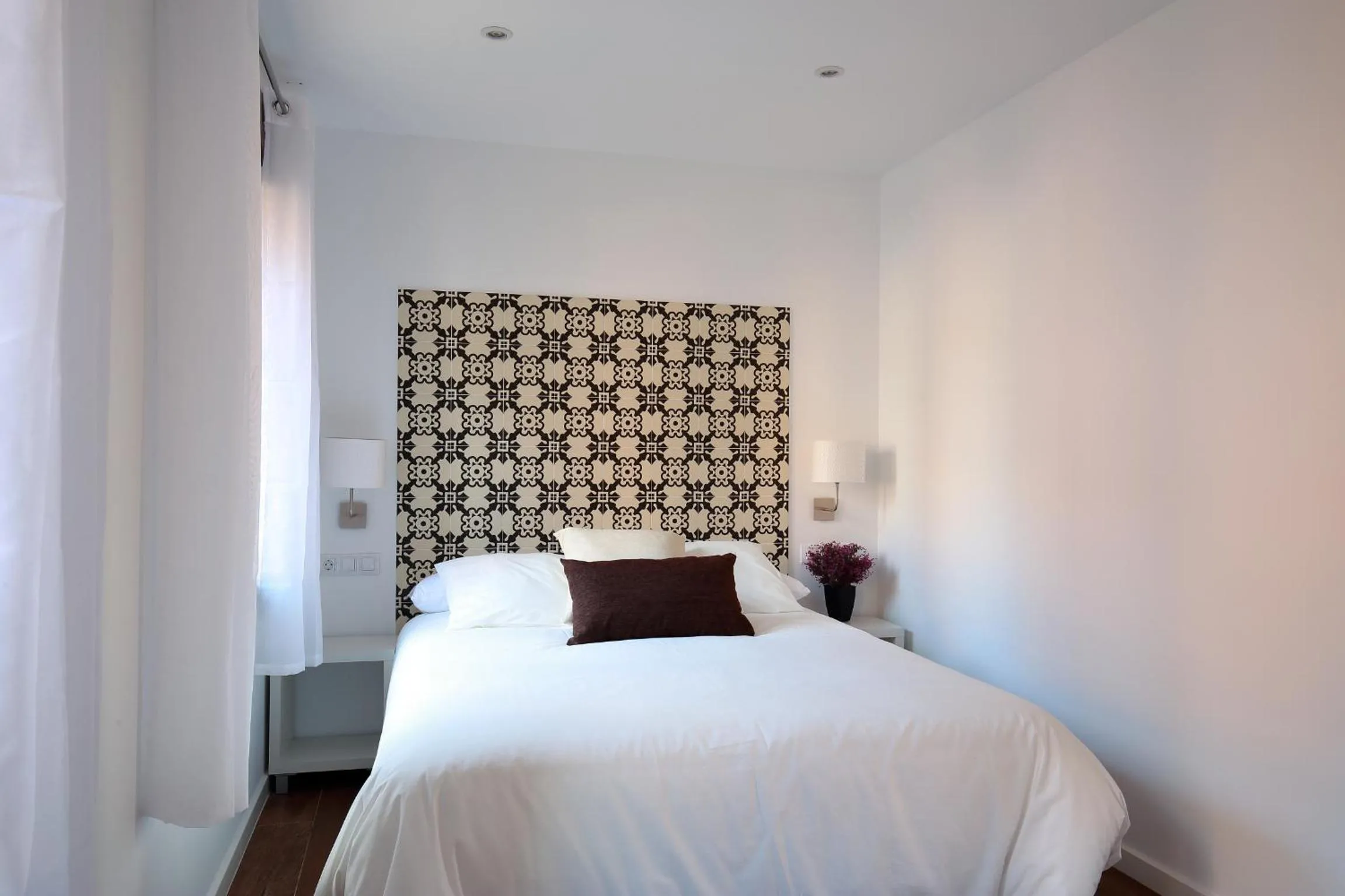 Photo of the whole room, Bed in Fuente Torán Apartamentos