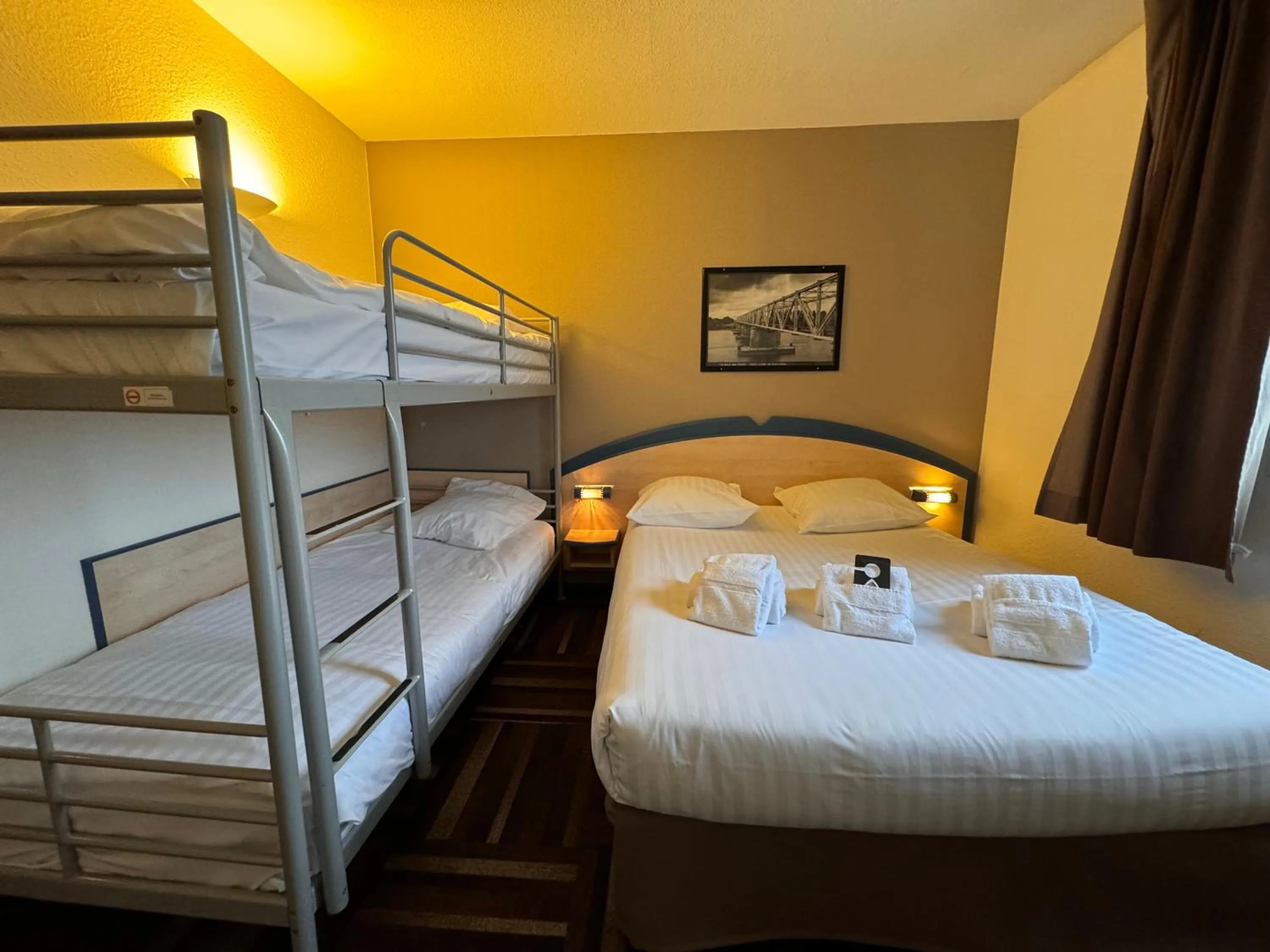 Bedroom, Bed in Le 2 by Hotel Akena - Nantes Beaujoire, Porte de Sainte Luce