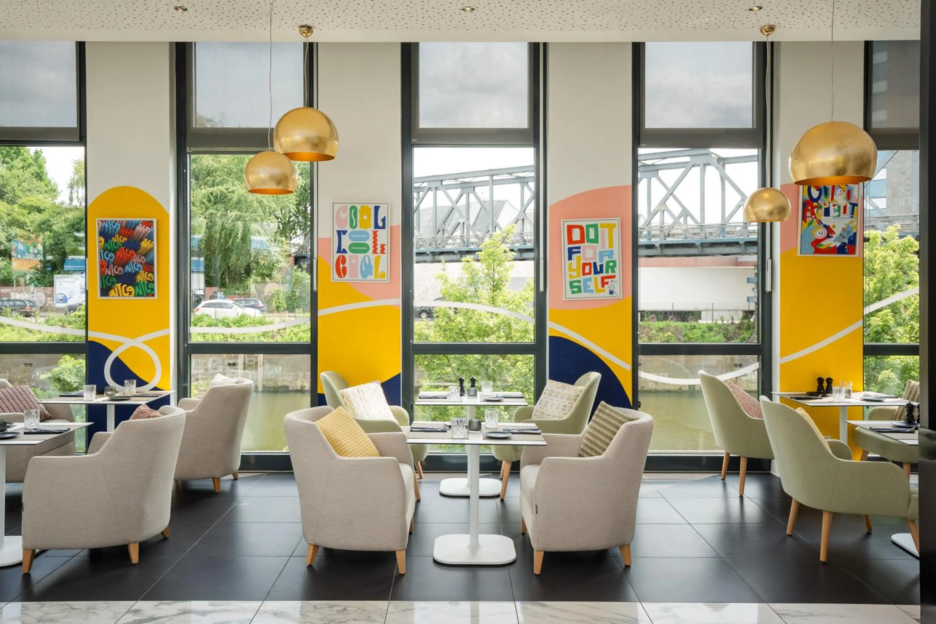 Restaurant/places to eat in INNSiDE by Meliá Hamburg Hafen