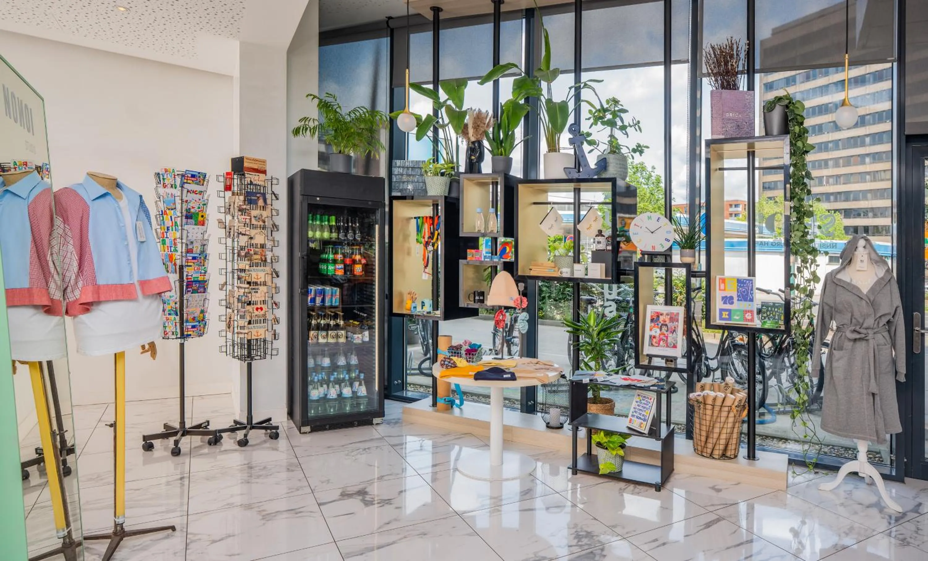 On-site shops in INNSiDE by Meliá Hamburg Hafen