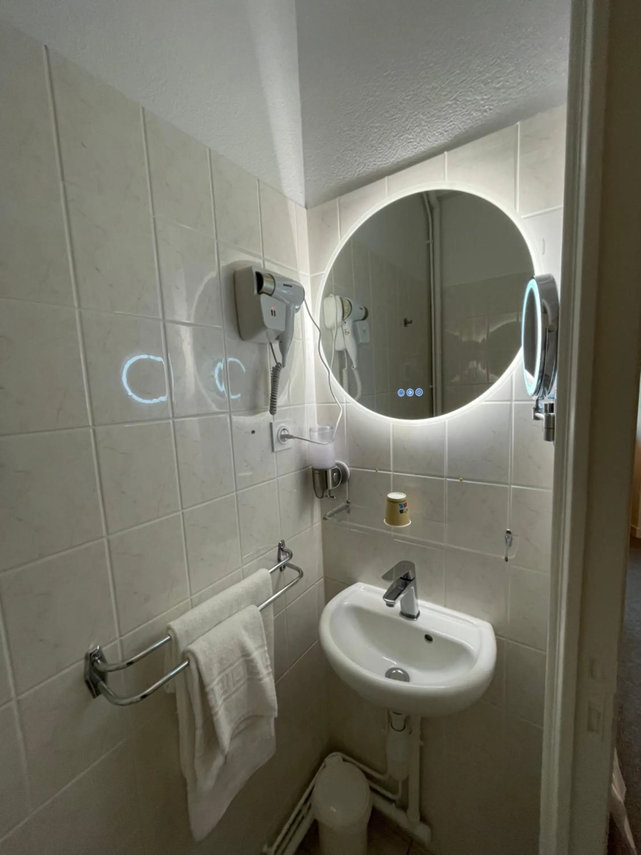 Toilet in Balzac Hôtel Restaurant