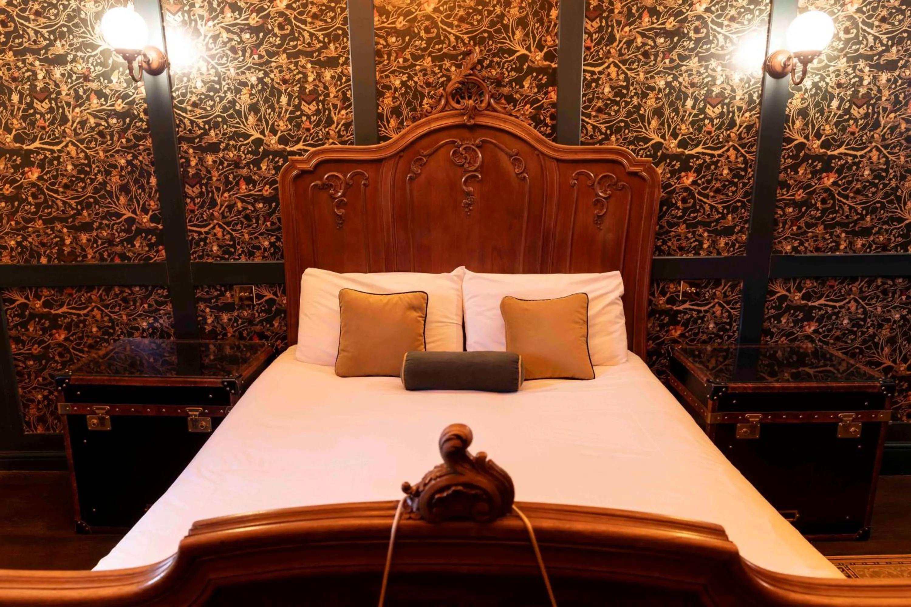 Bed in The Dirty Bottles Hotel