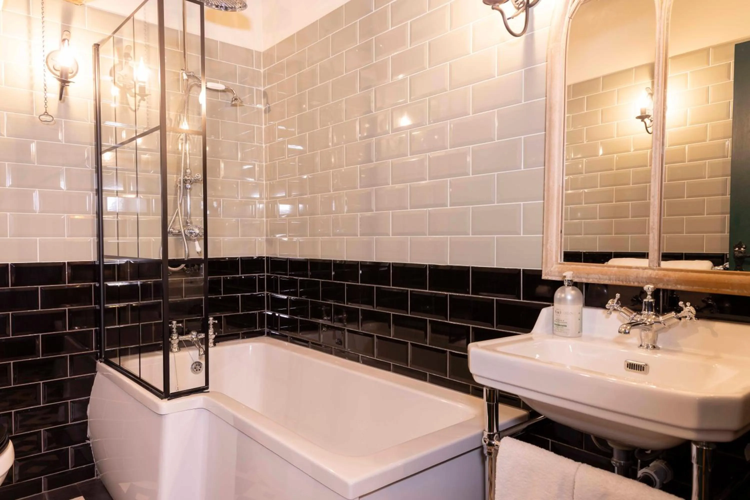 Bathroom in The Dirty Bottles Hotel