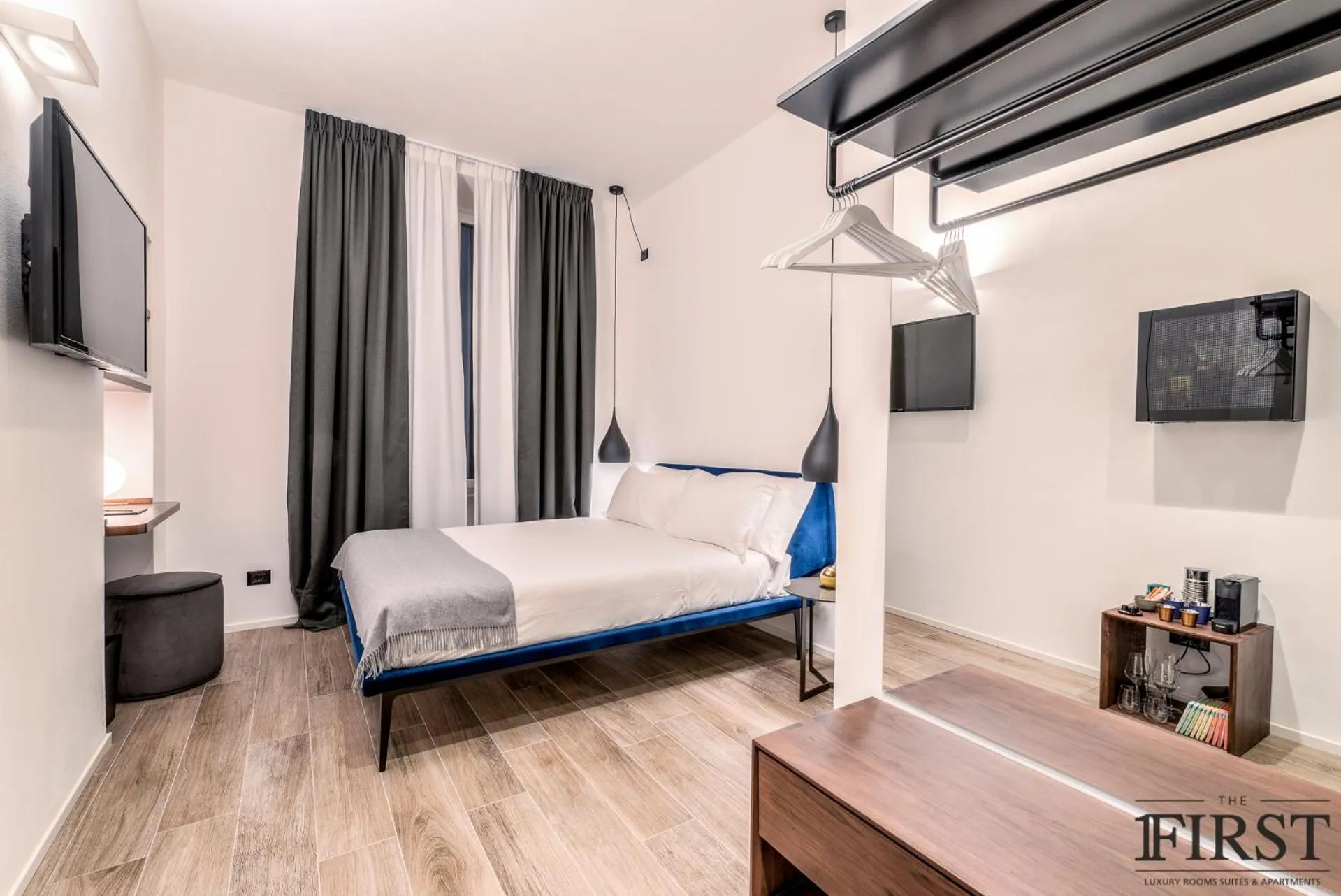 Photo of the whole room, Bed in La Spezia by The First - Luxury Rooms & Suites