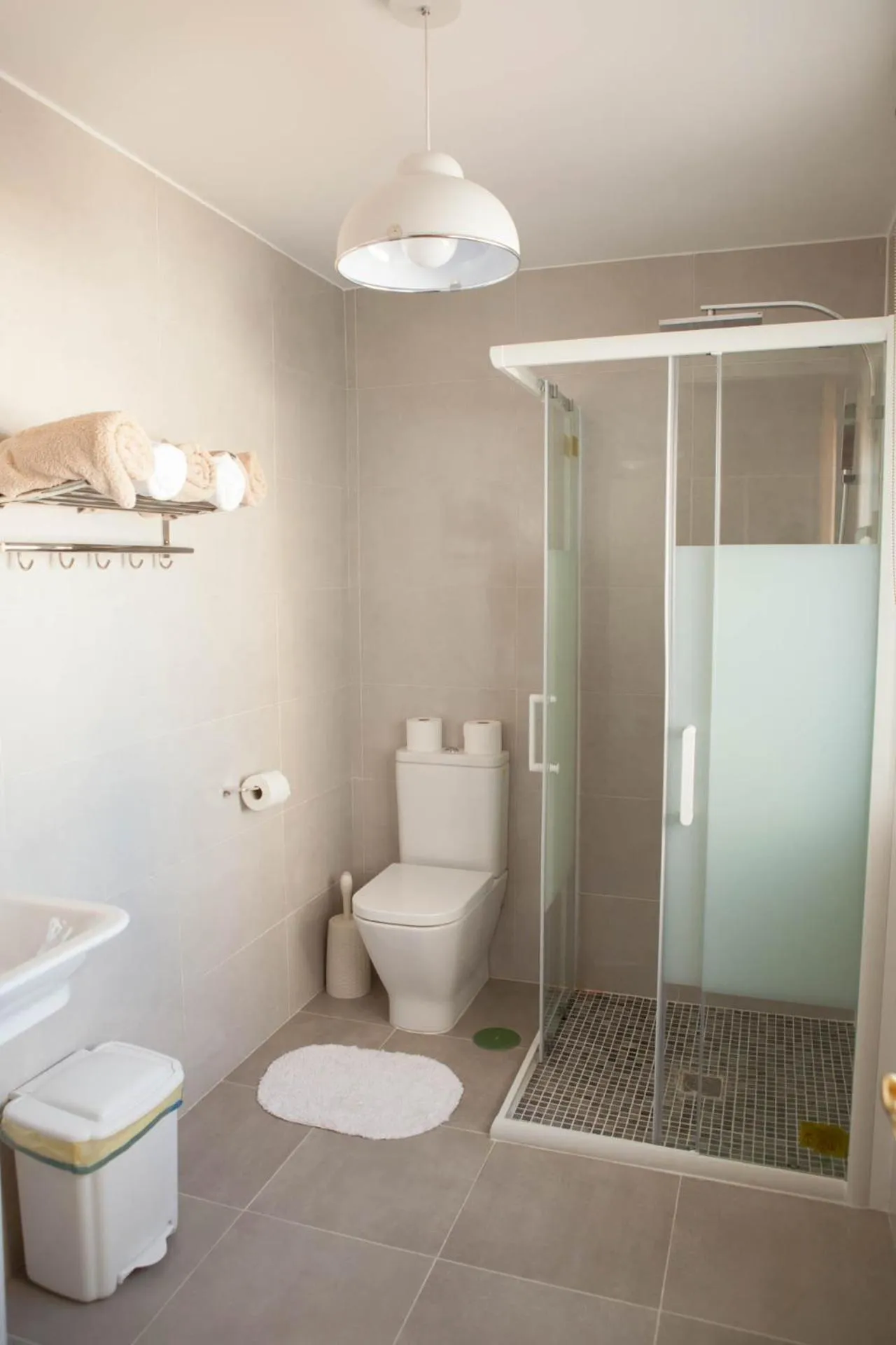 Shower in La Rosaleda de Orgaz