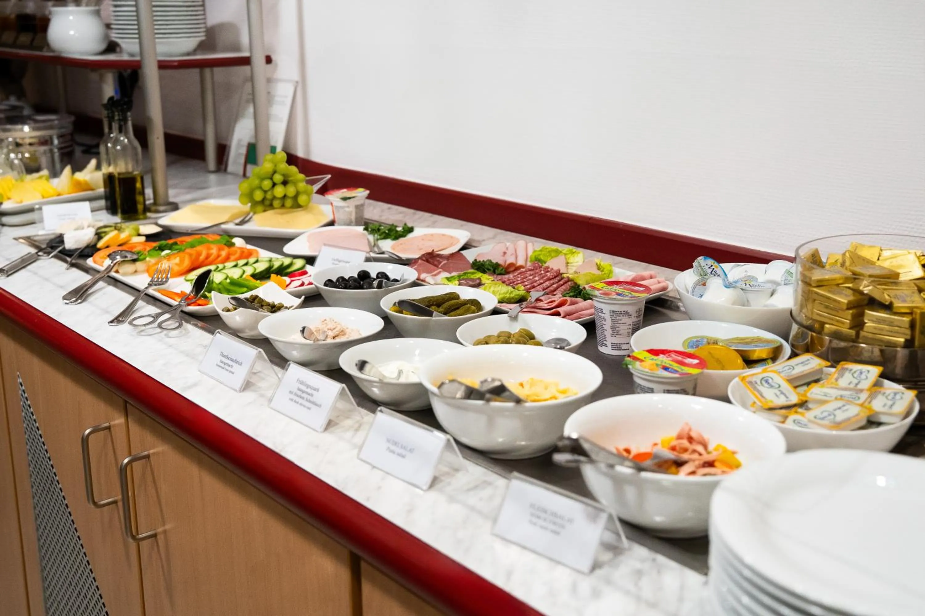 Breakfast in Astor & Aparthotel