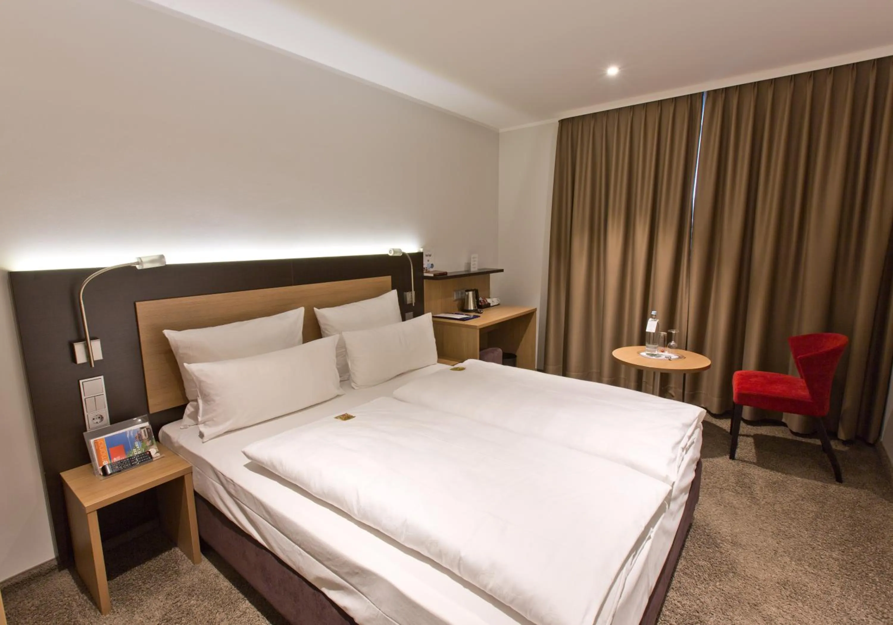 Photo of the whole room, Bed in Astor & Aparthotel