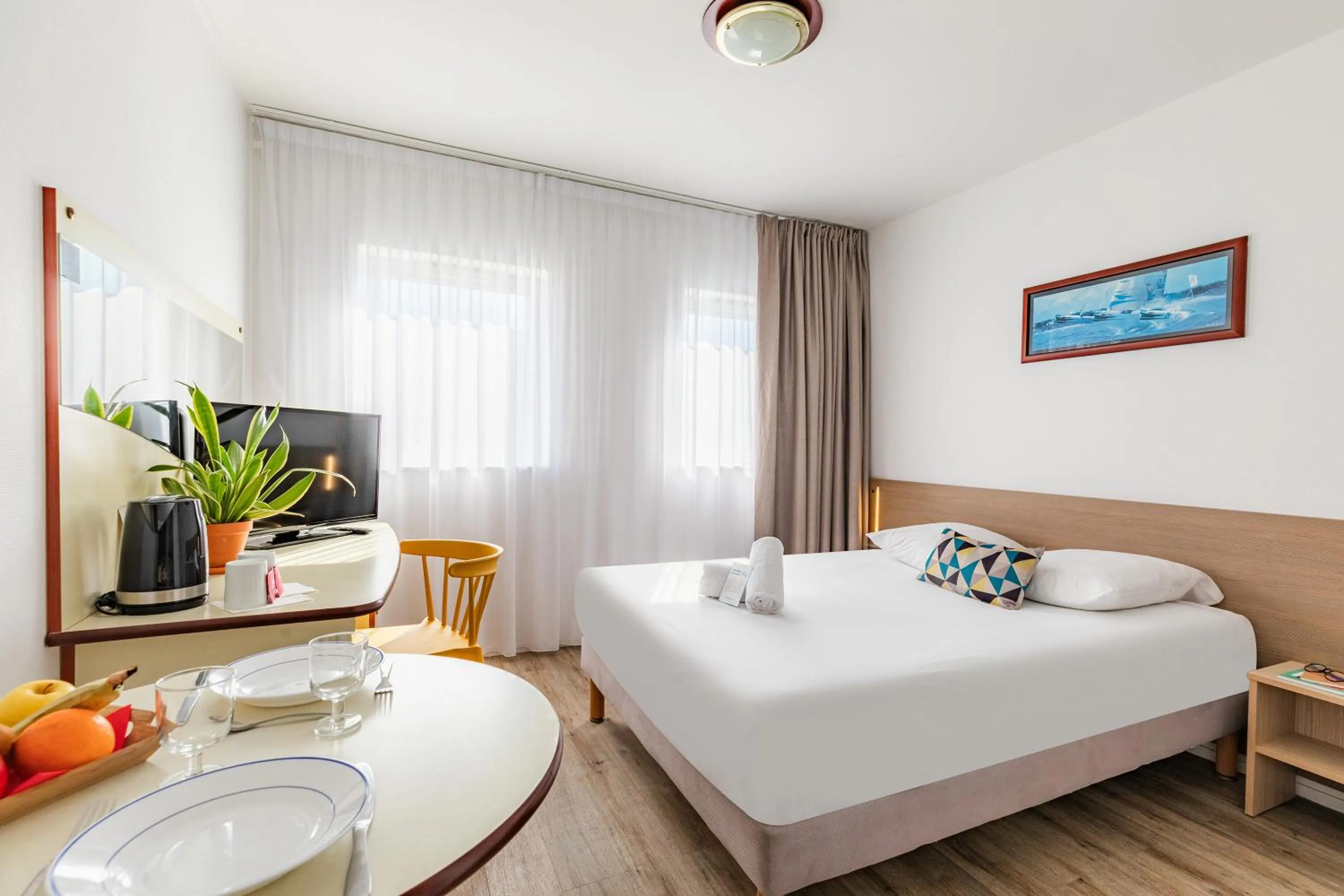 Bed in Appart'City Classic Blois