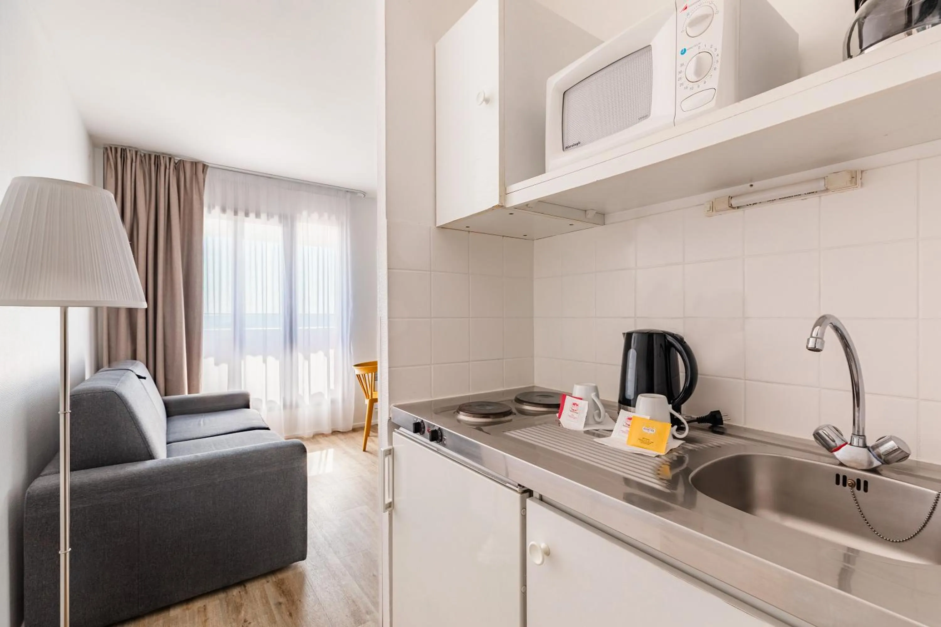 kitchen in Appart'City Classic Blois