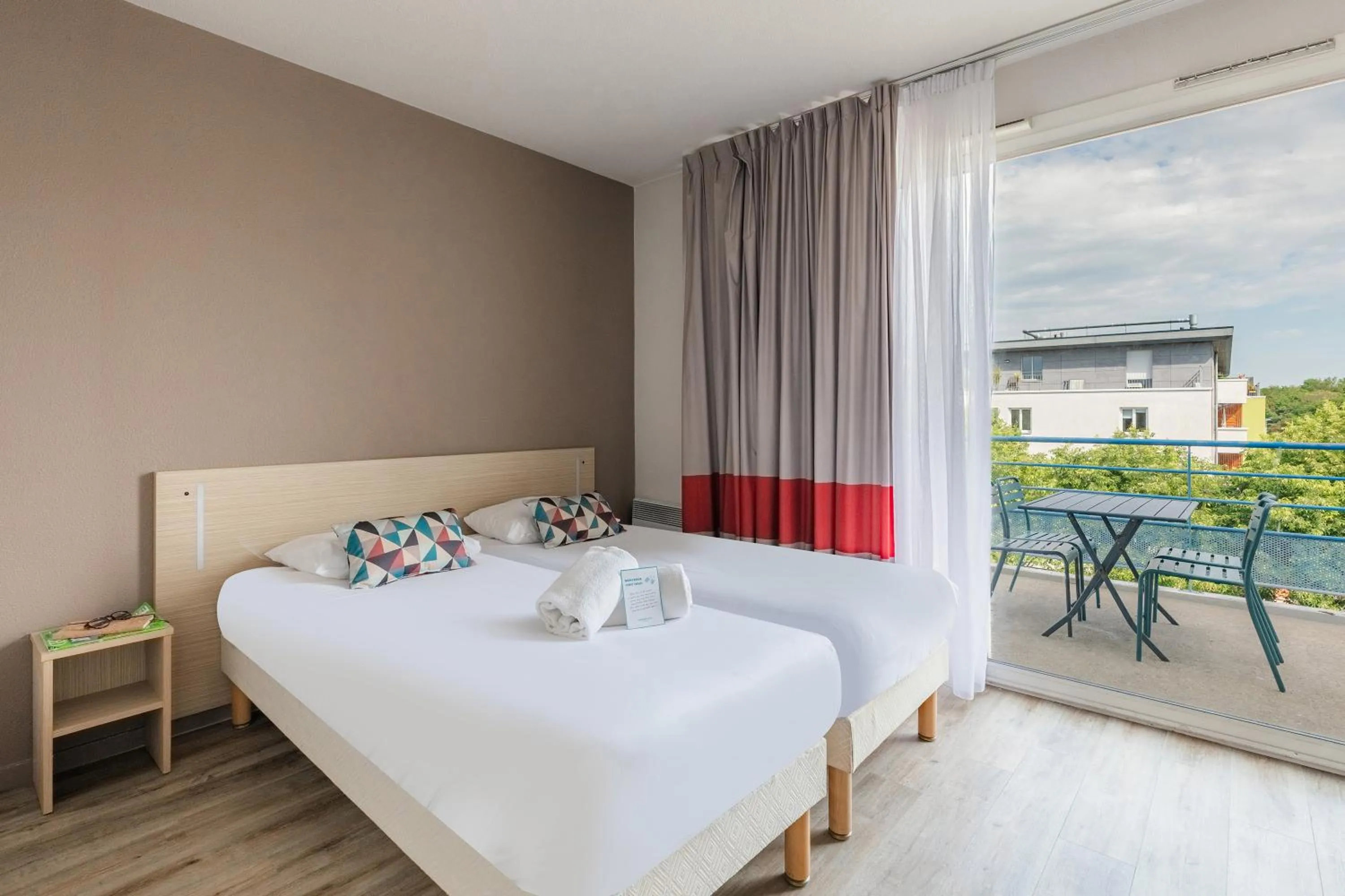 Bed in Appart'City Classic La Rochelle Centre