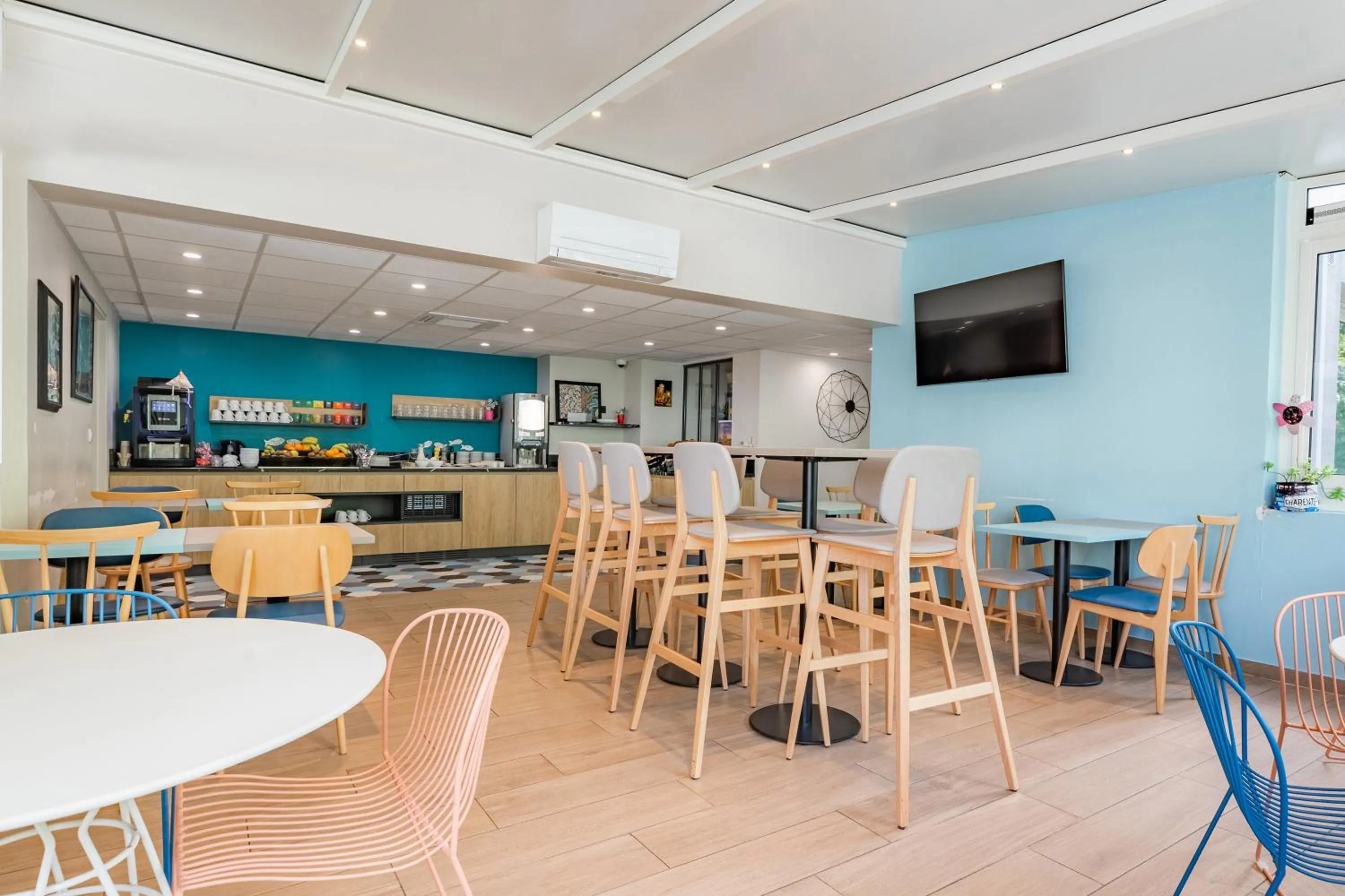 Breakfast in Appart'City Classic La Rochelle Centre