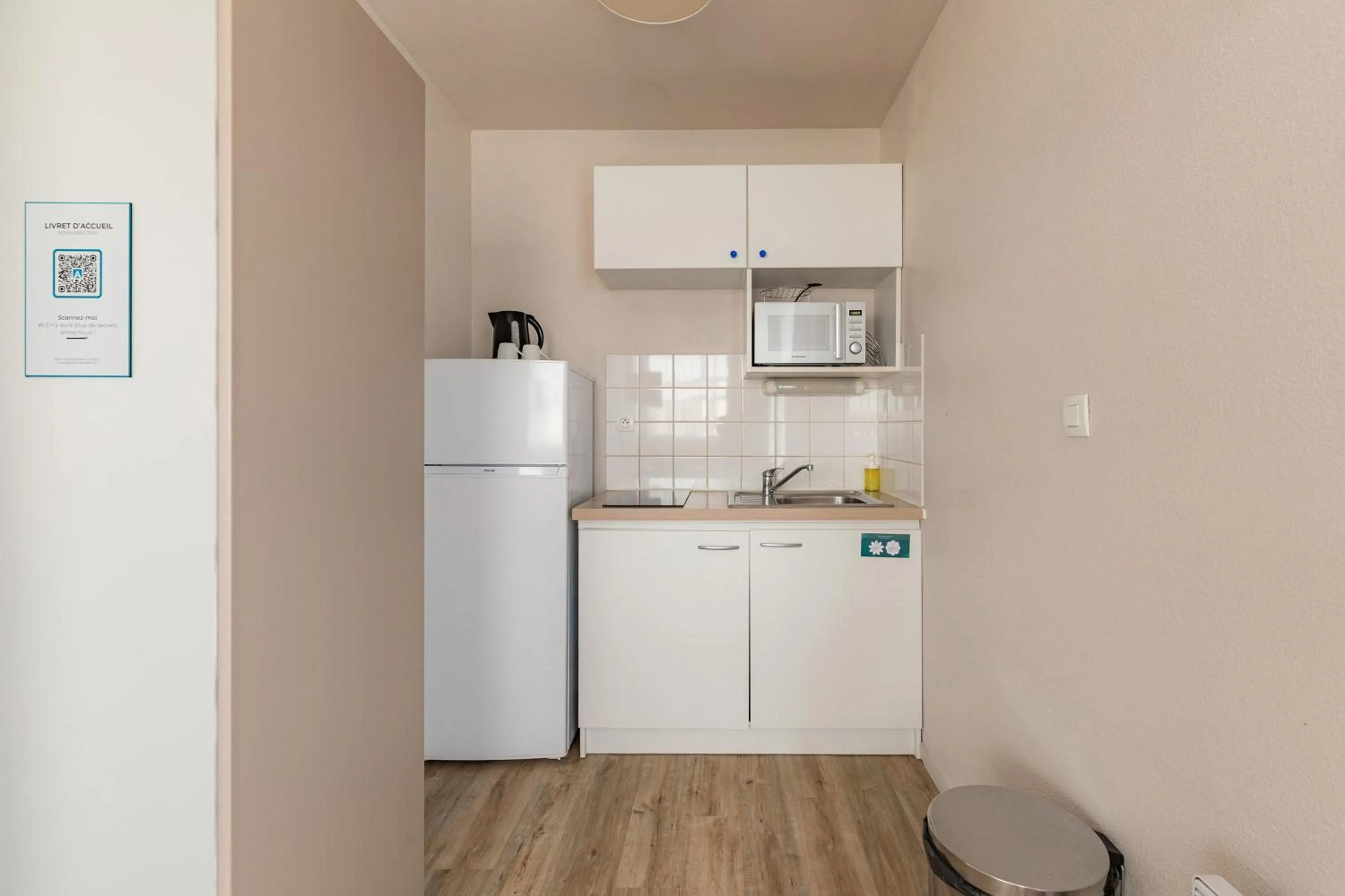 Kitchen or kitchenette in Appart'City Classic La Rochelle Centre