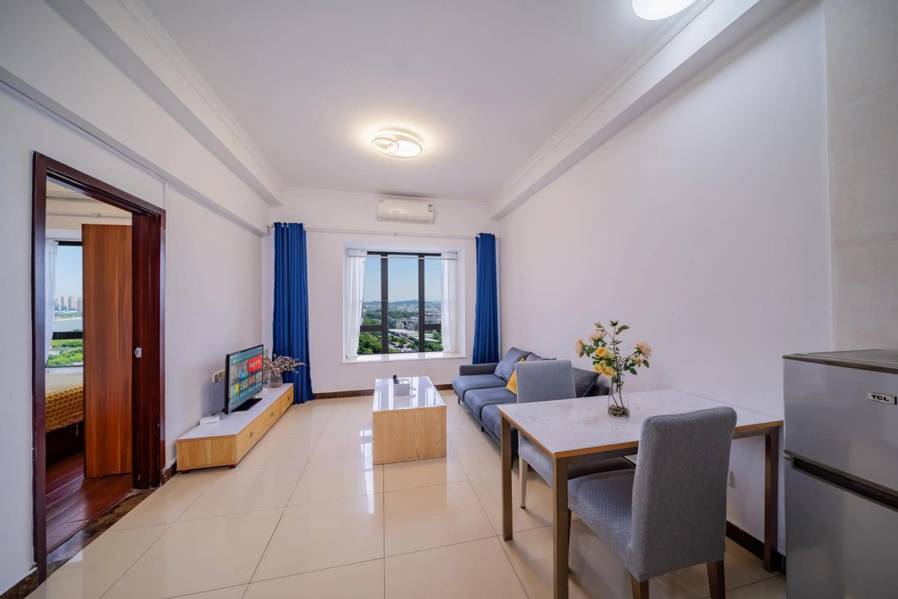 TV and multimedia in Pazhou Angda International Aparthotel Canton Fair Branch