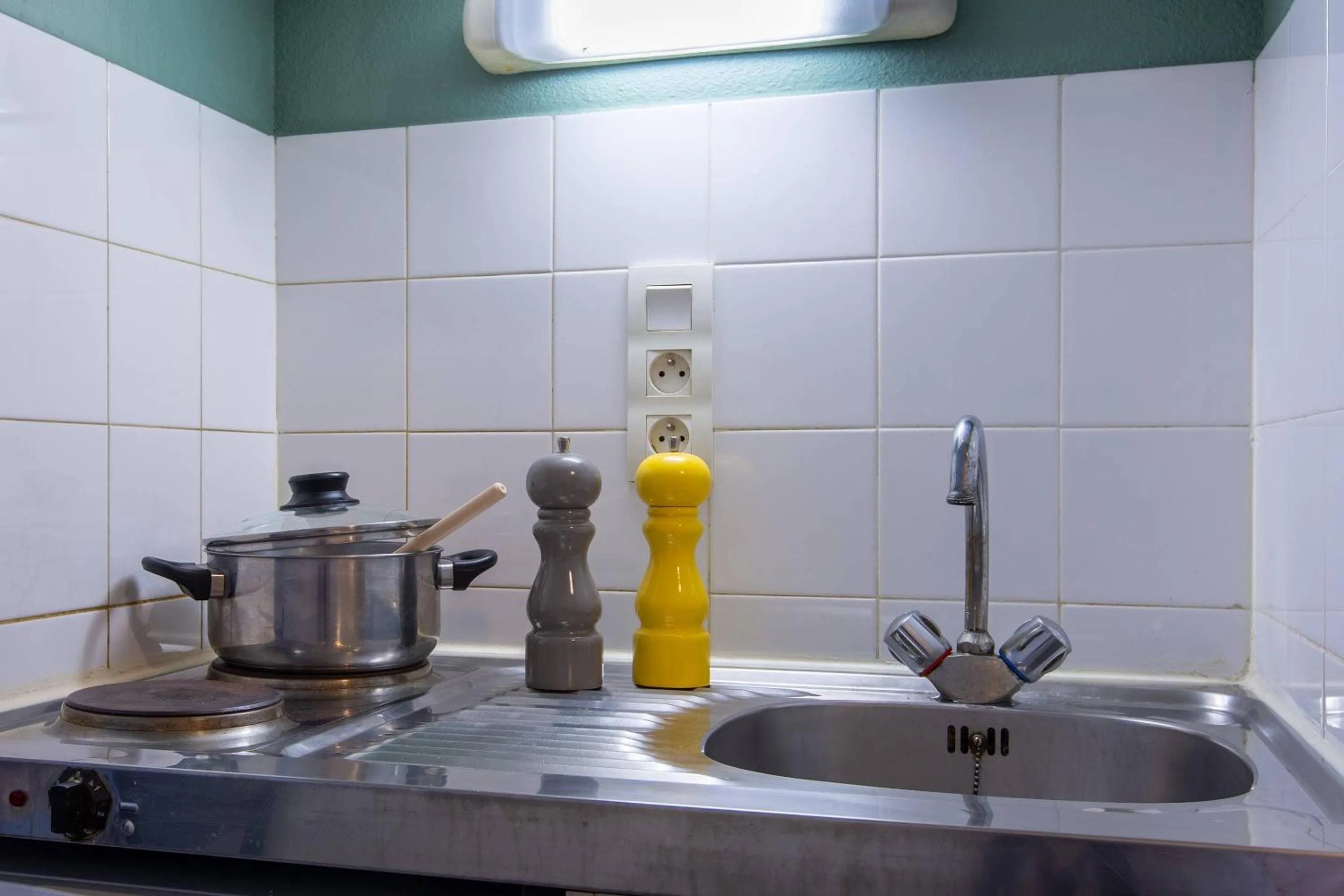 Bedroom in Comfort Aparthotel Le Mans