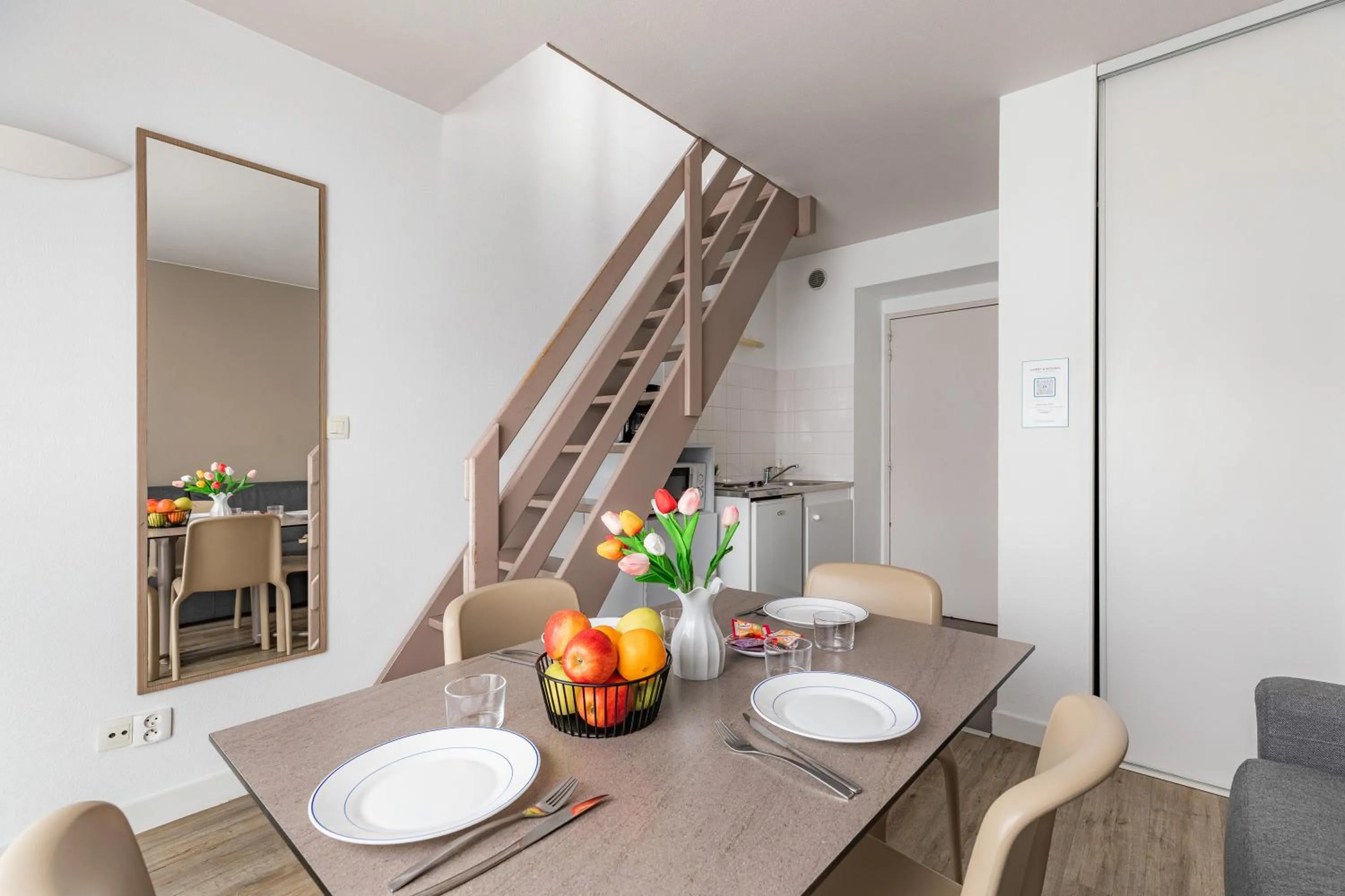 kitchen in Appart'City Classic Lyon Part Dieu Villette