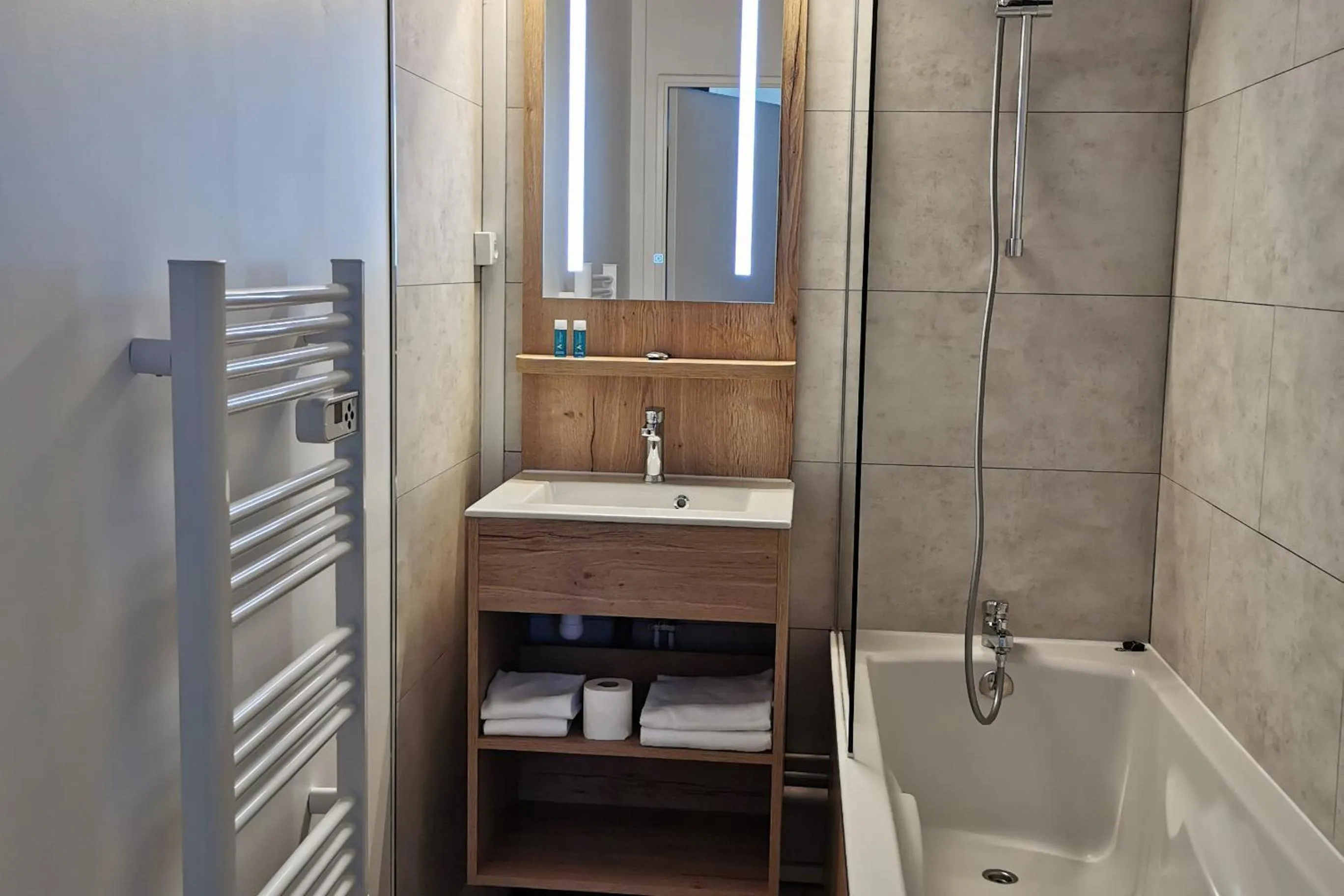 Bathroom in City Résidence Nancy