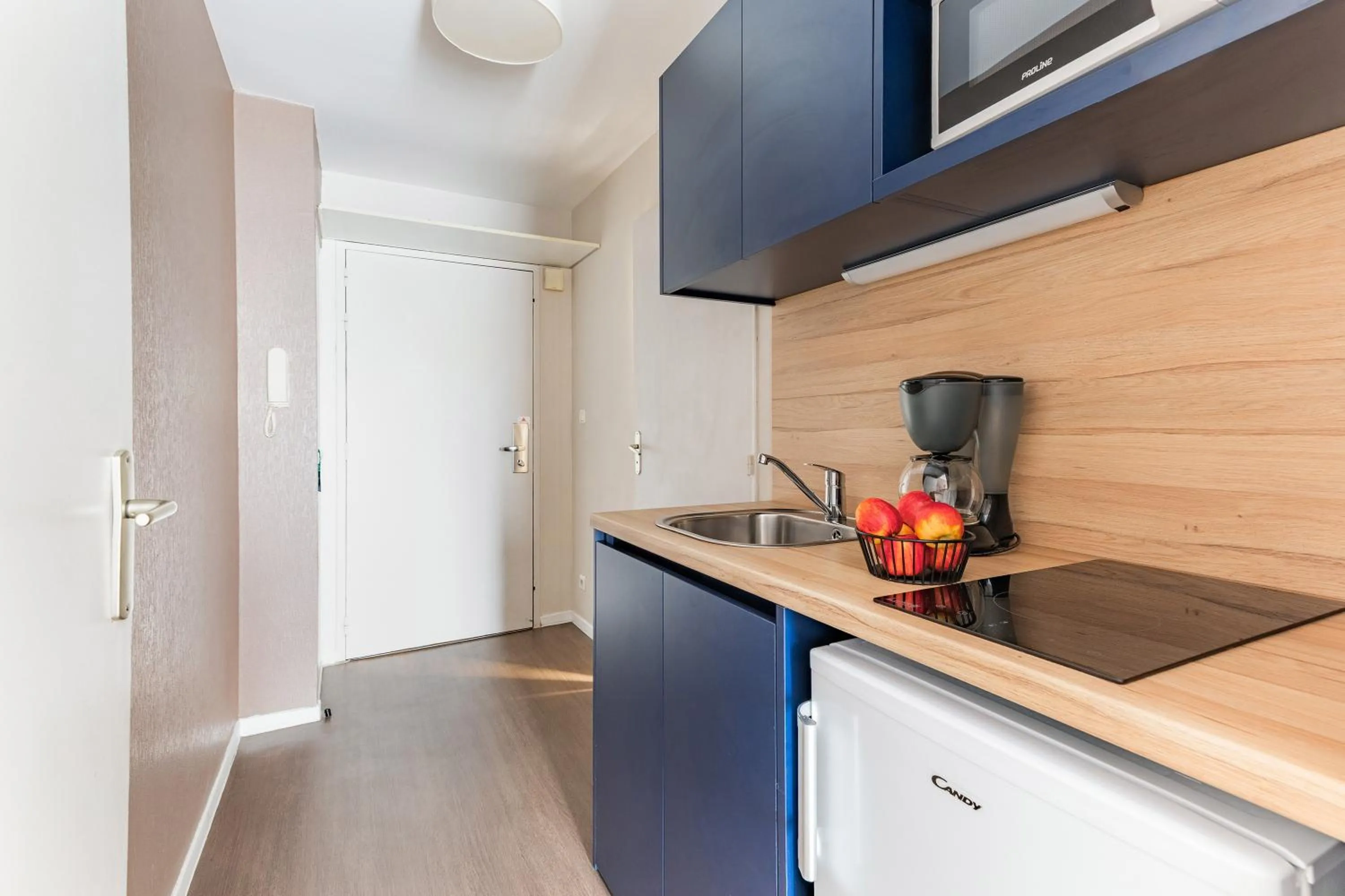 Coffee/tea facilities in Appart'City Classic Nantes Quais de Loire