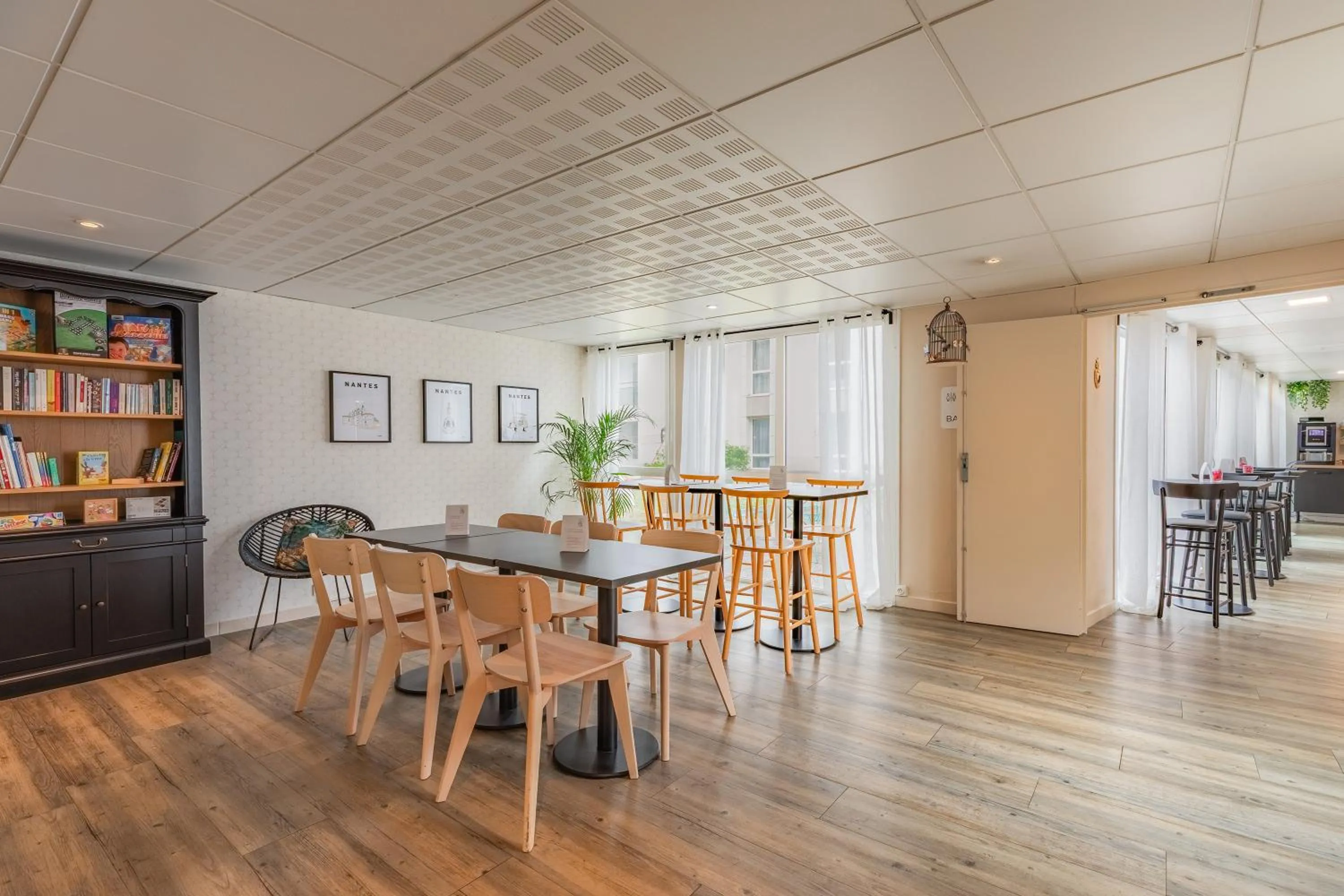 Breakfast in Appart'City Classic Nantes Quais de Loire