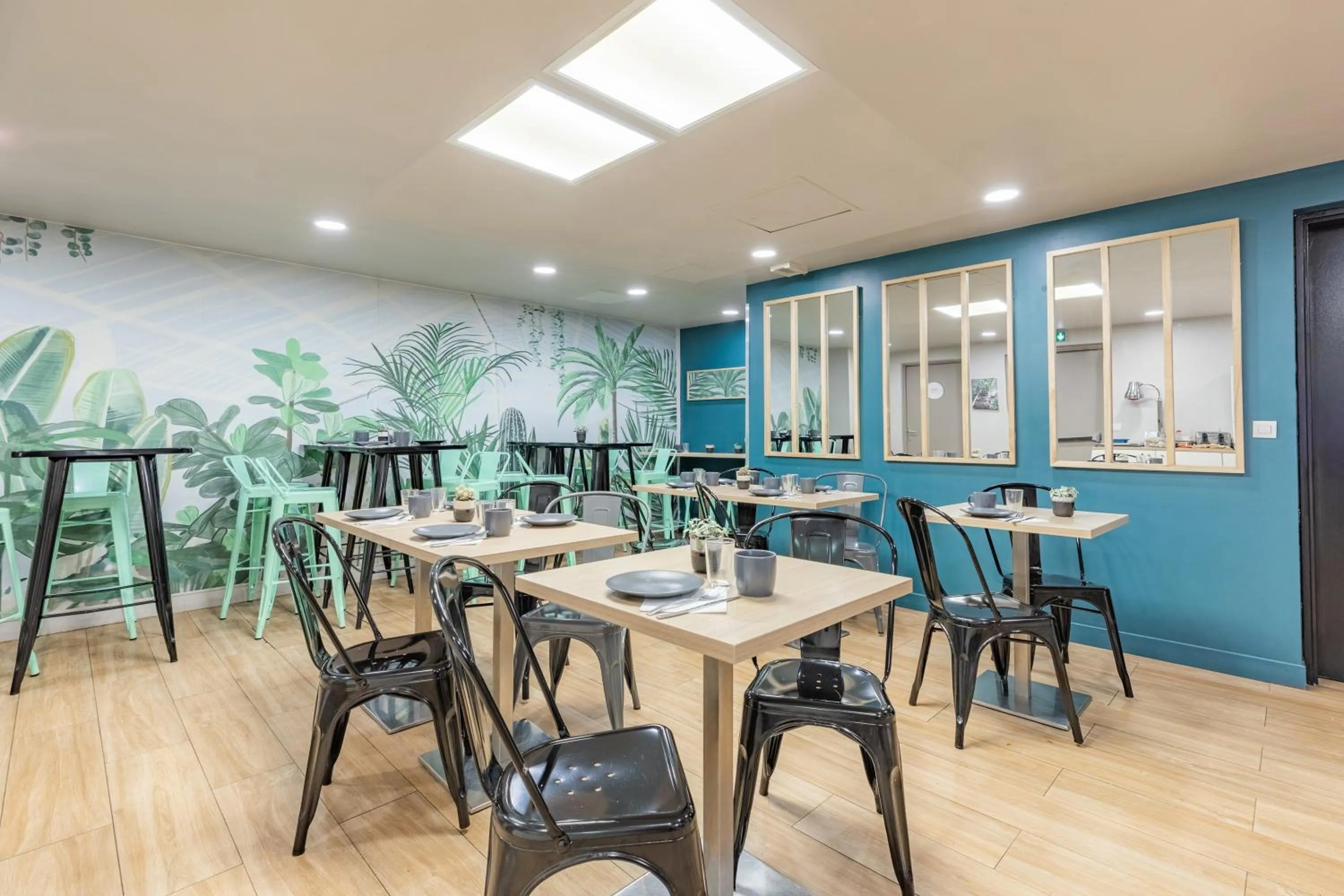 Breakfast in Appart'City Classic Paris La Villette