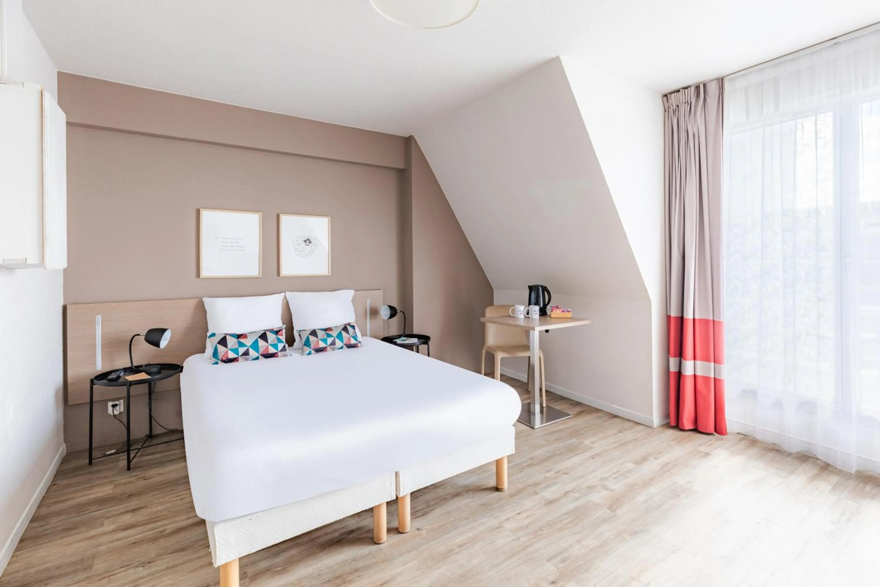 Bed in Appart'City Classic Paris La Villette