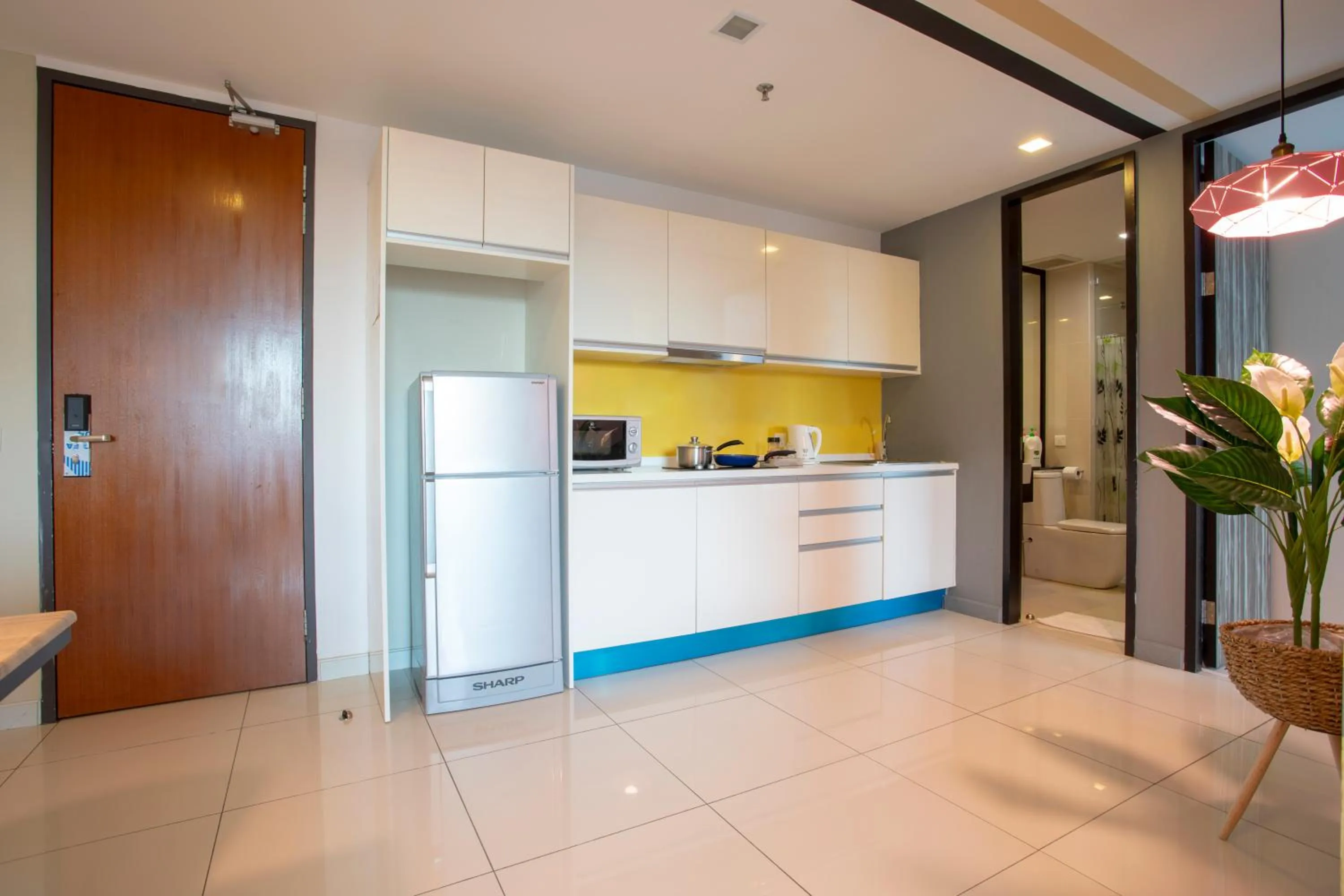 Kitchen or kitchenette in Cozy Living Sky Apartment