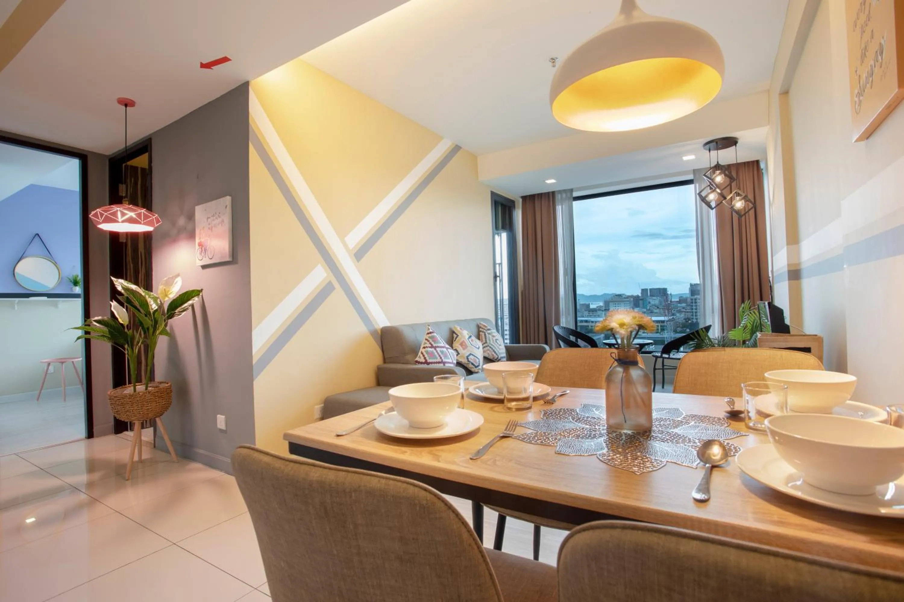 Dining area in Cozy Living Sky Apartment