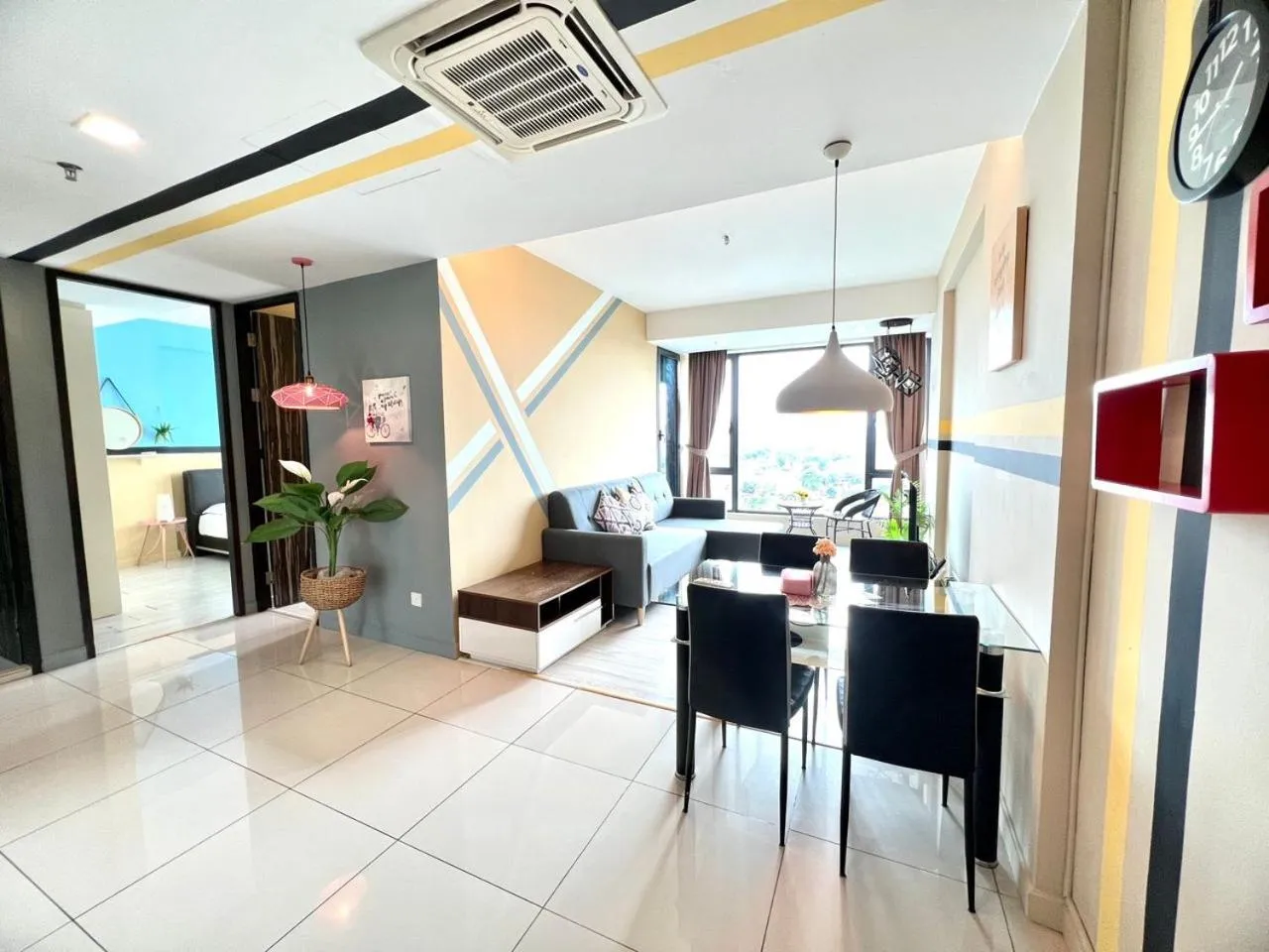 Living room in Cozy Living Sky Apartment