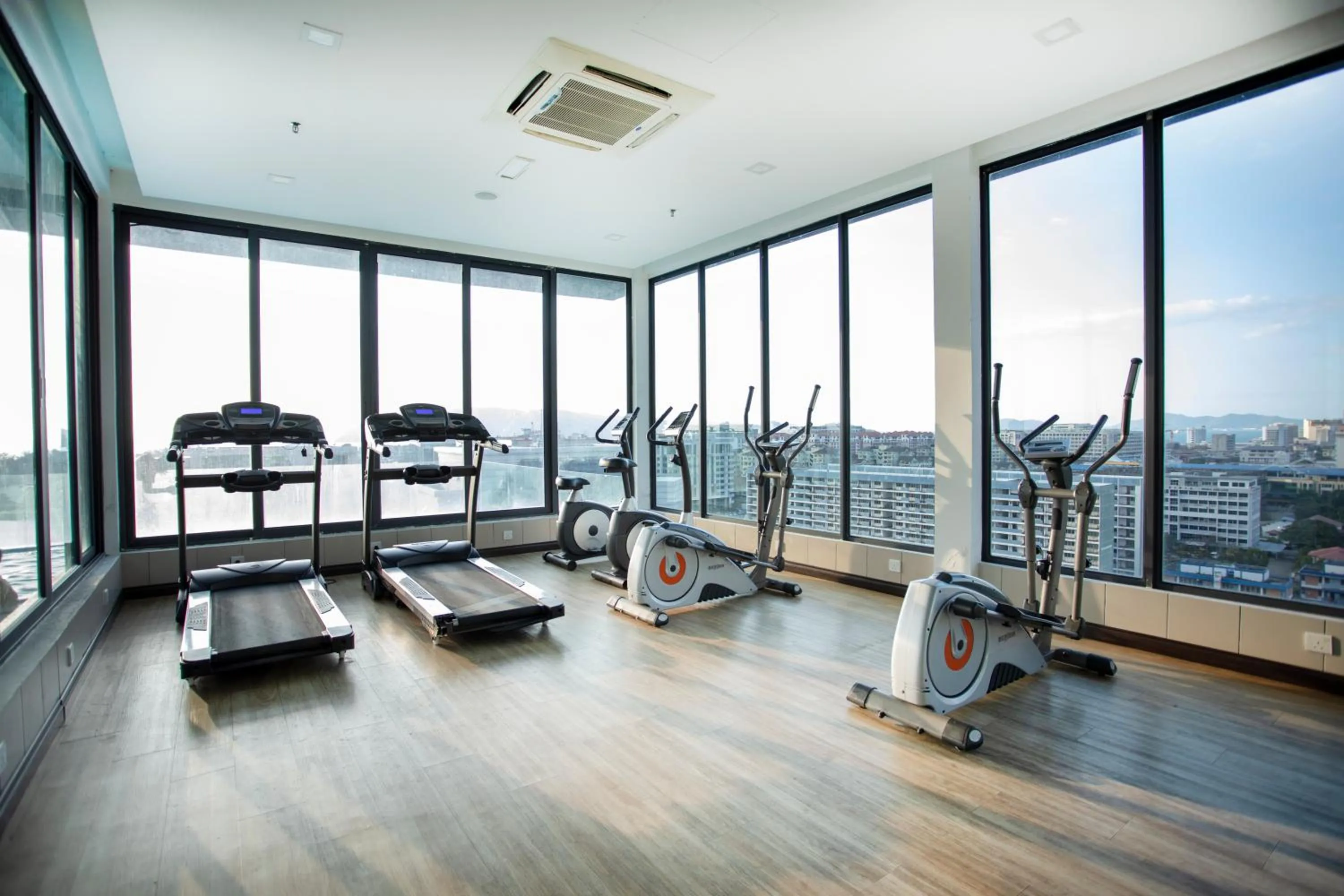 Fitness centre/facilities in Cozy Living Sky Apartment