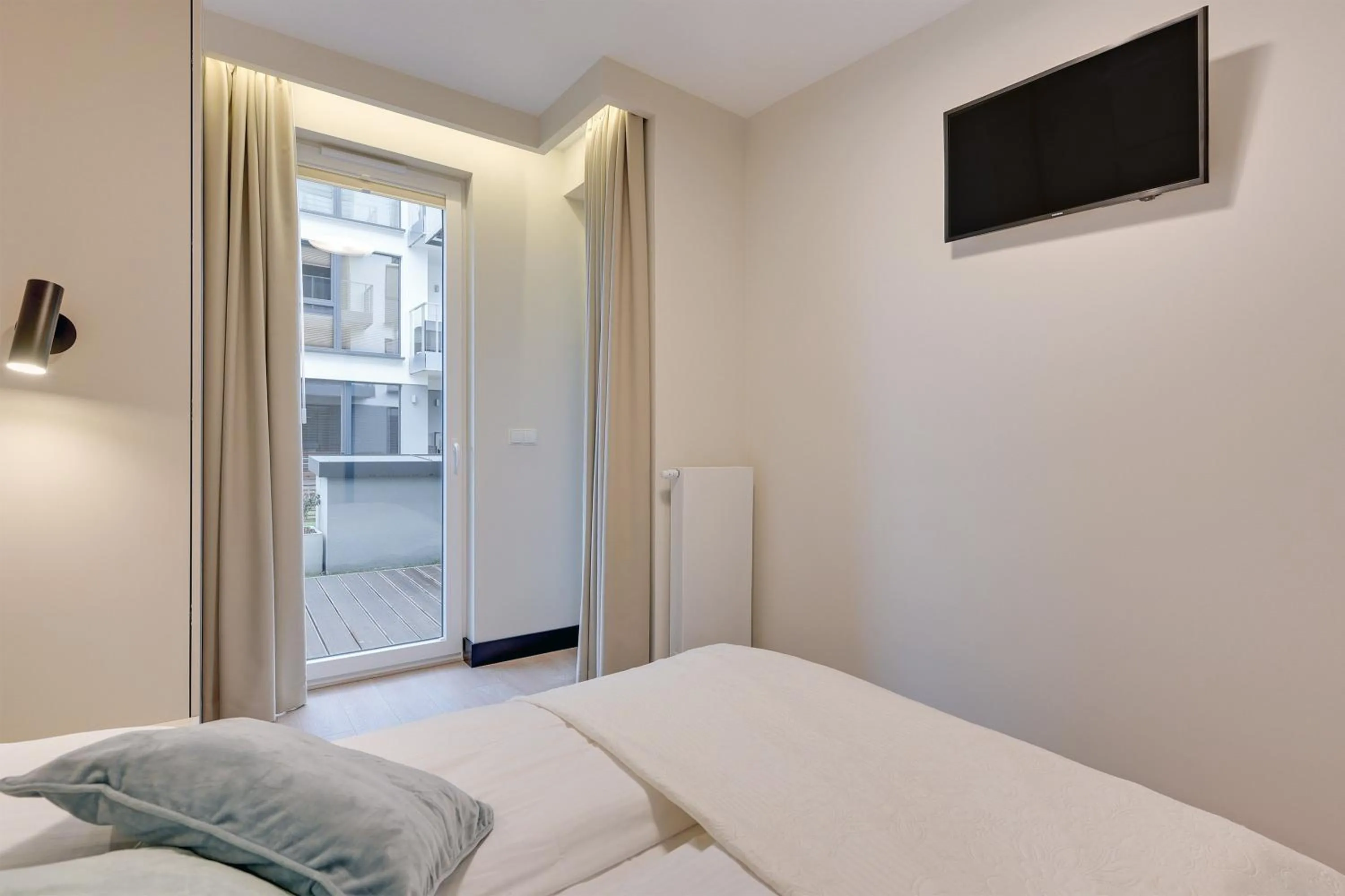 Bedroom, Bed in INA Rent - Tre Mare Apartamenty