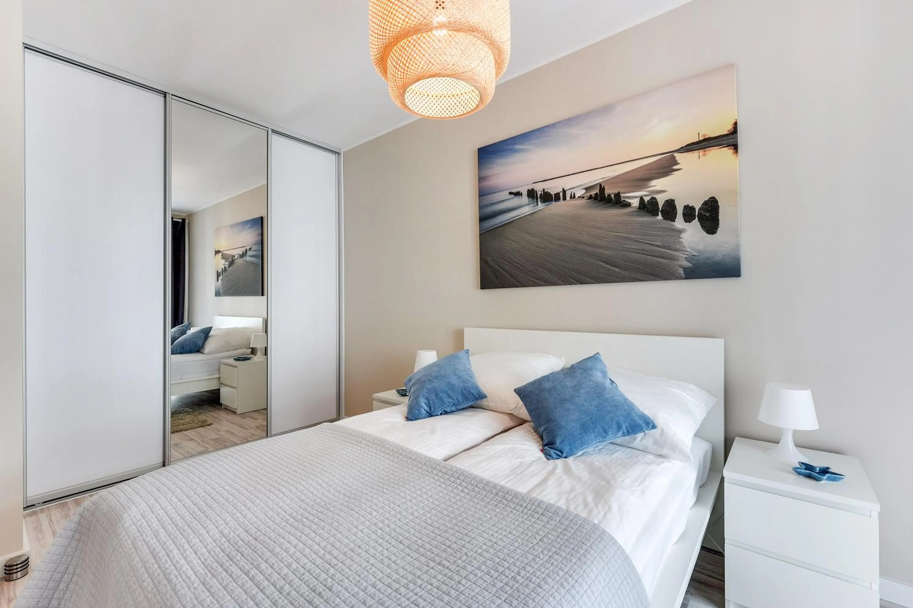 Bedroom, Bed in INA Rent - Tre Mare Apartamenty