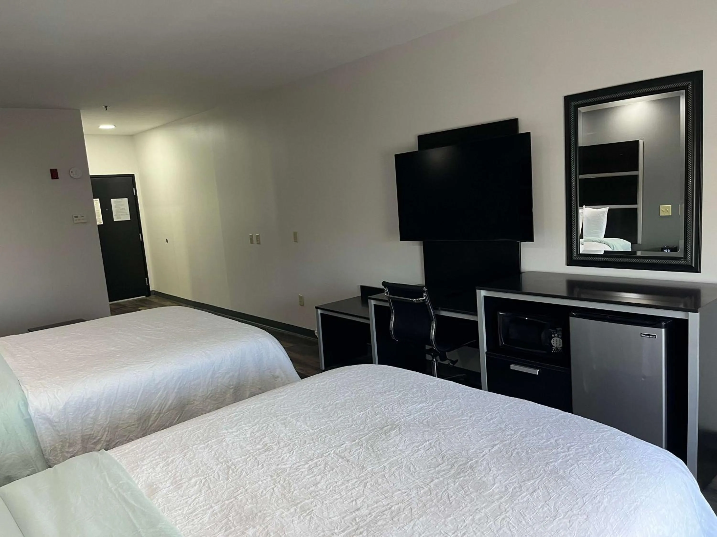 Bedroom in Sonesta Essential Savannah