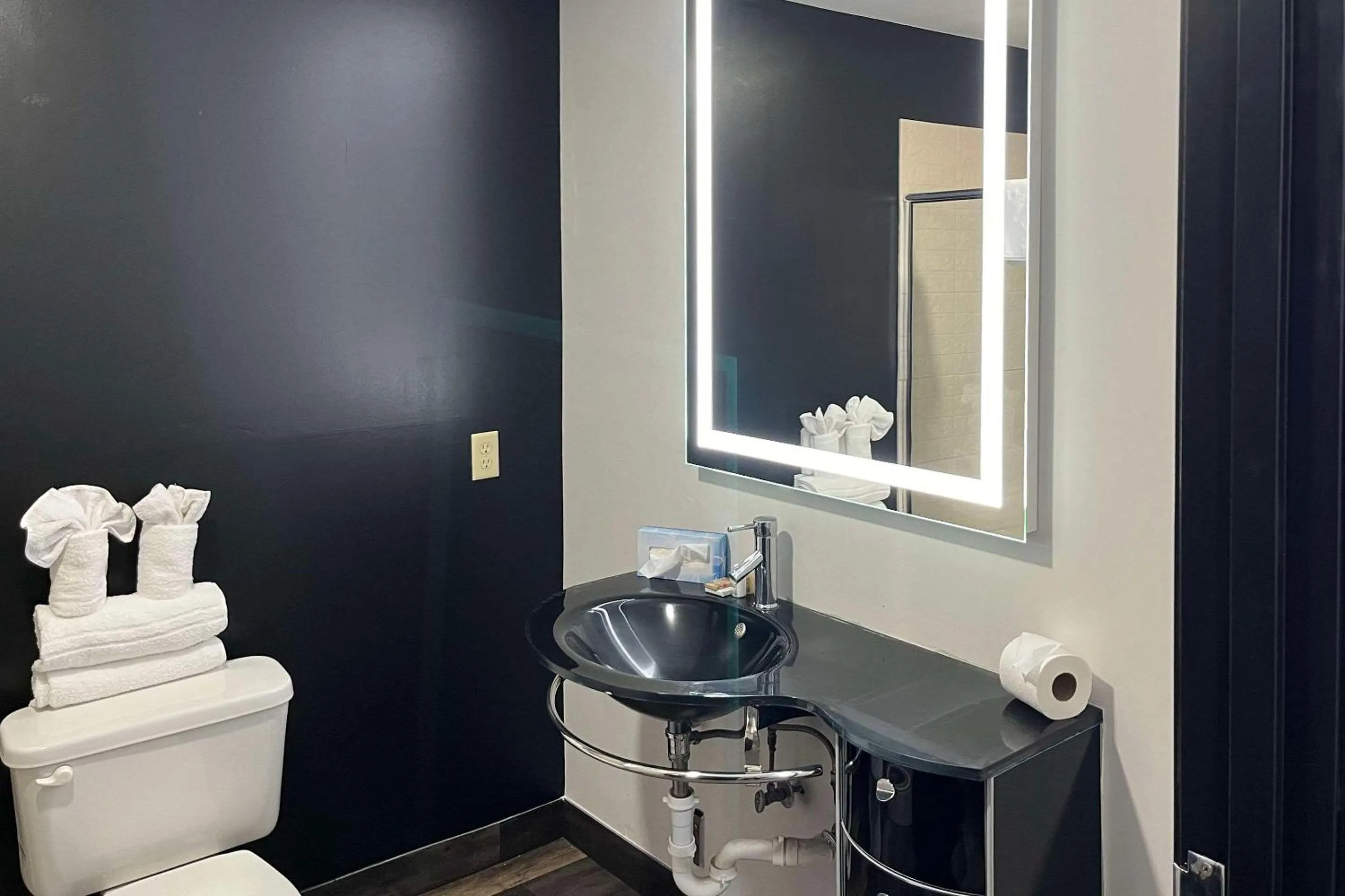 Bedroom, Bathroom in Sans Boutique Hotel & Suites